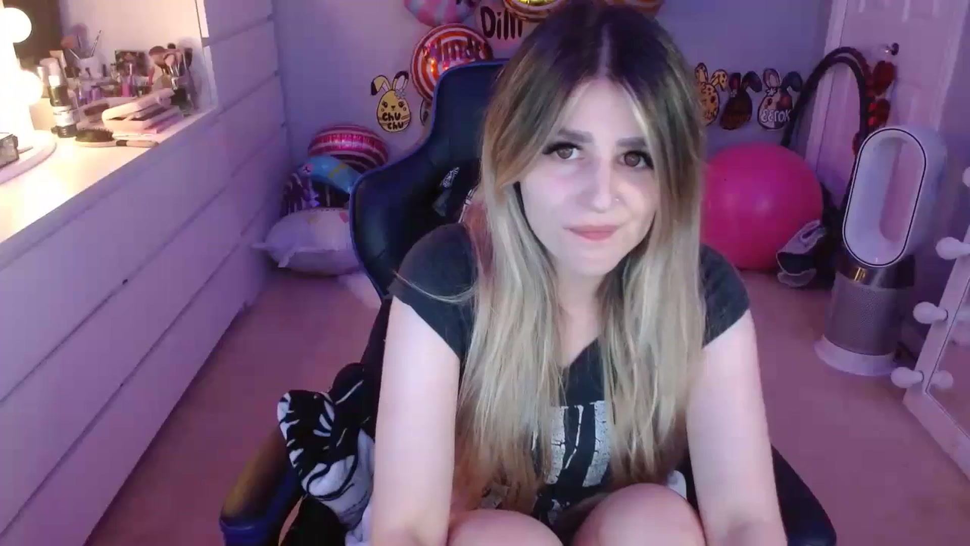 Gallery image thumbnail from Serafina's myfreecams stream on, 09/04/2023, 03:06 image 7 of 20