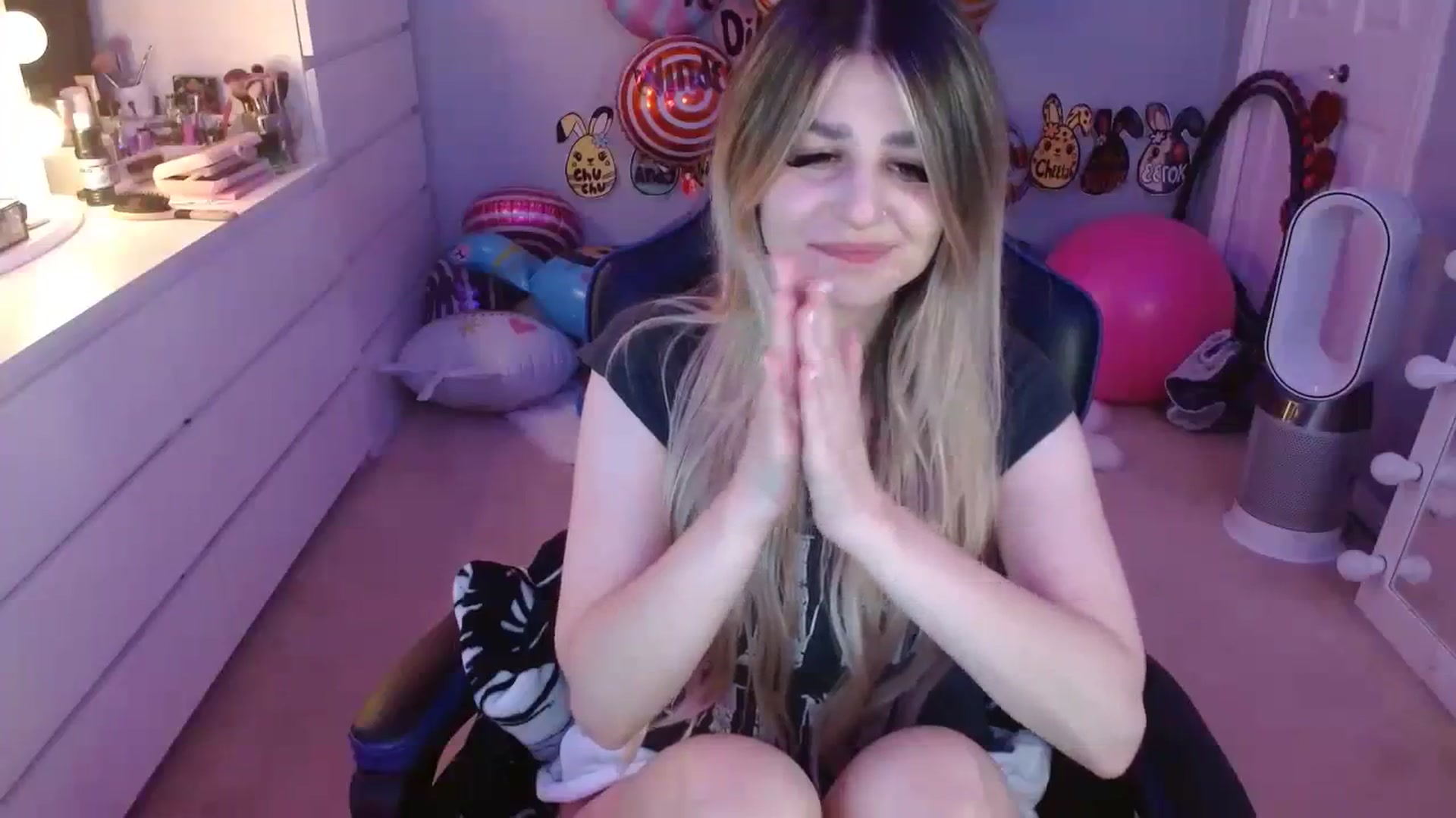 Gallery image thumbnail from Serafina's myfreecams stream on, 09/04/2023, 03:06 image 17 of 20