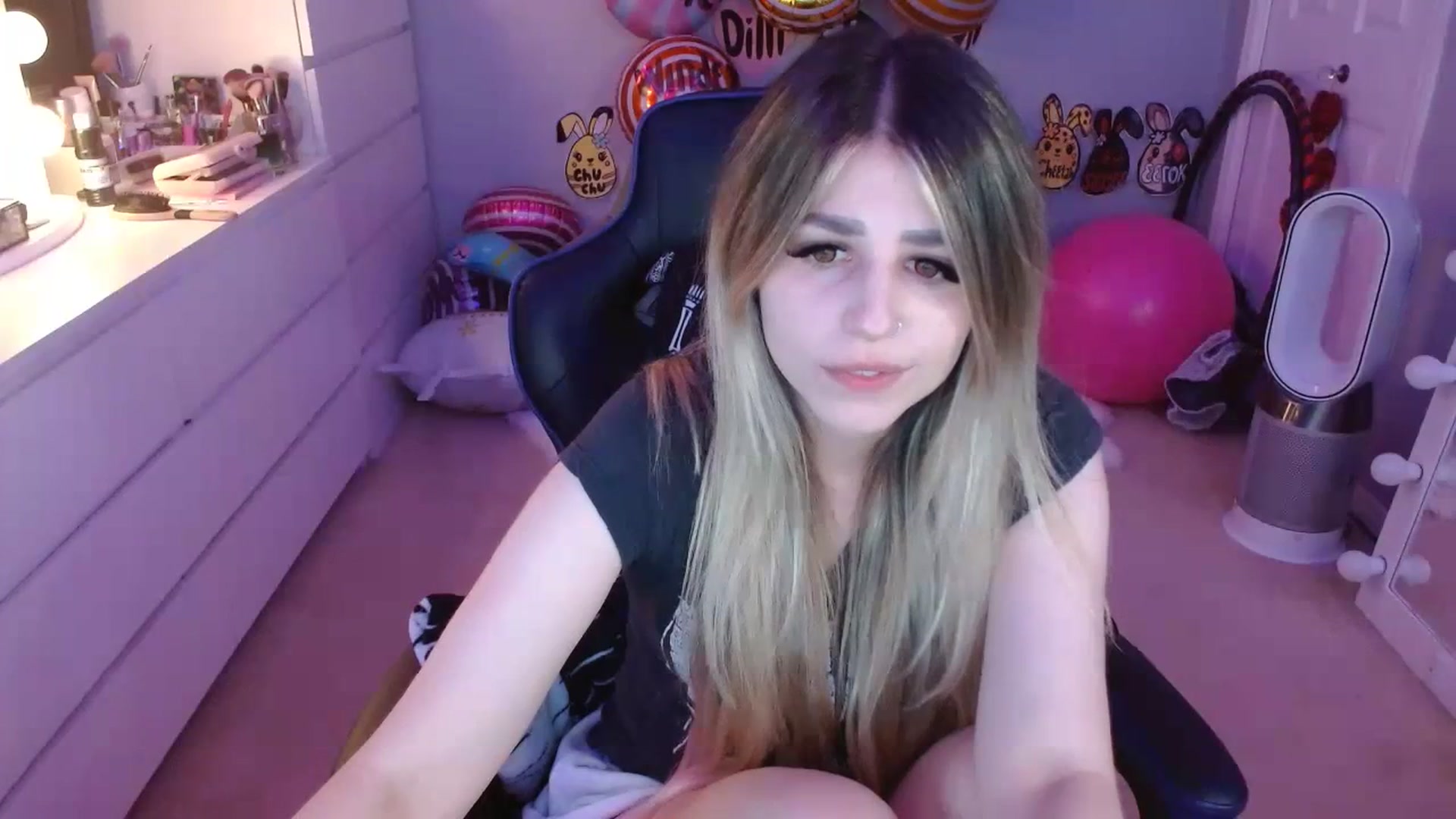 Gallery image thumbnail from Serafina's myfreecams stream on, 09/04/2023, 03:06 image 13 of 20