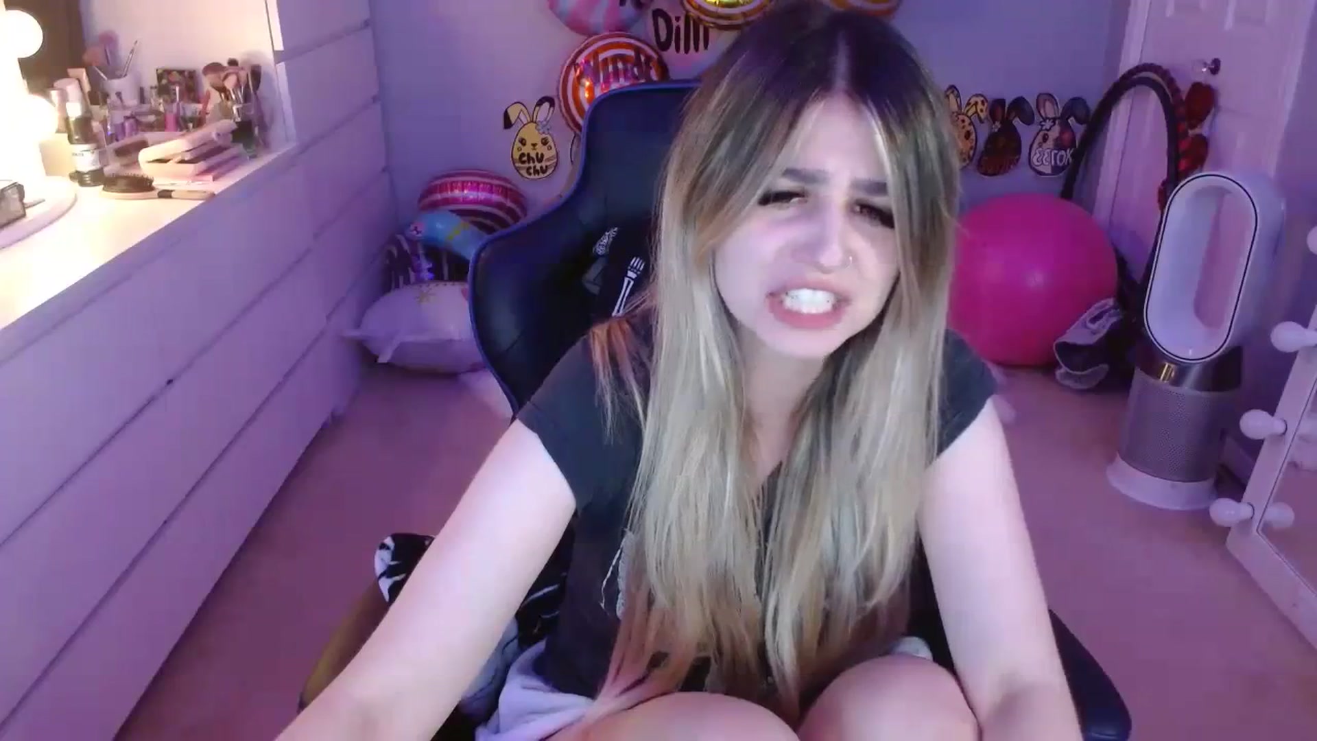 Gallery image thumbnail from Serafina's myfreecams stream on, 09/04/2023, 03:06 image 12 of 20