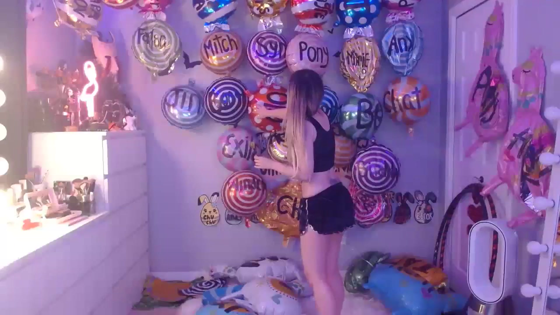 Gallery image thumbnail from Serafina's myfreecams stream on, 09/06/2023, 02:38 image 16 of 20