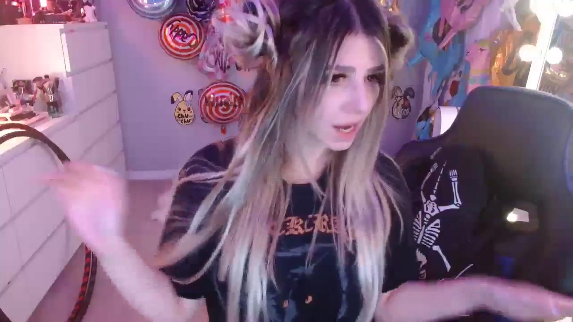 Gallery image thumbnail from Serafina's myfreecams stream on, 09/08/2023, 06:05 image 17 of 20