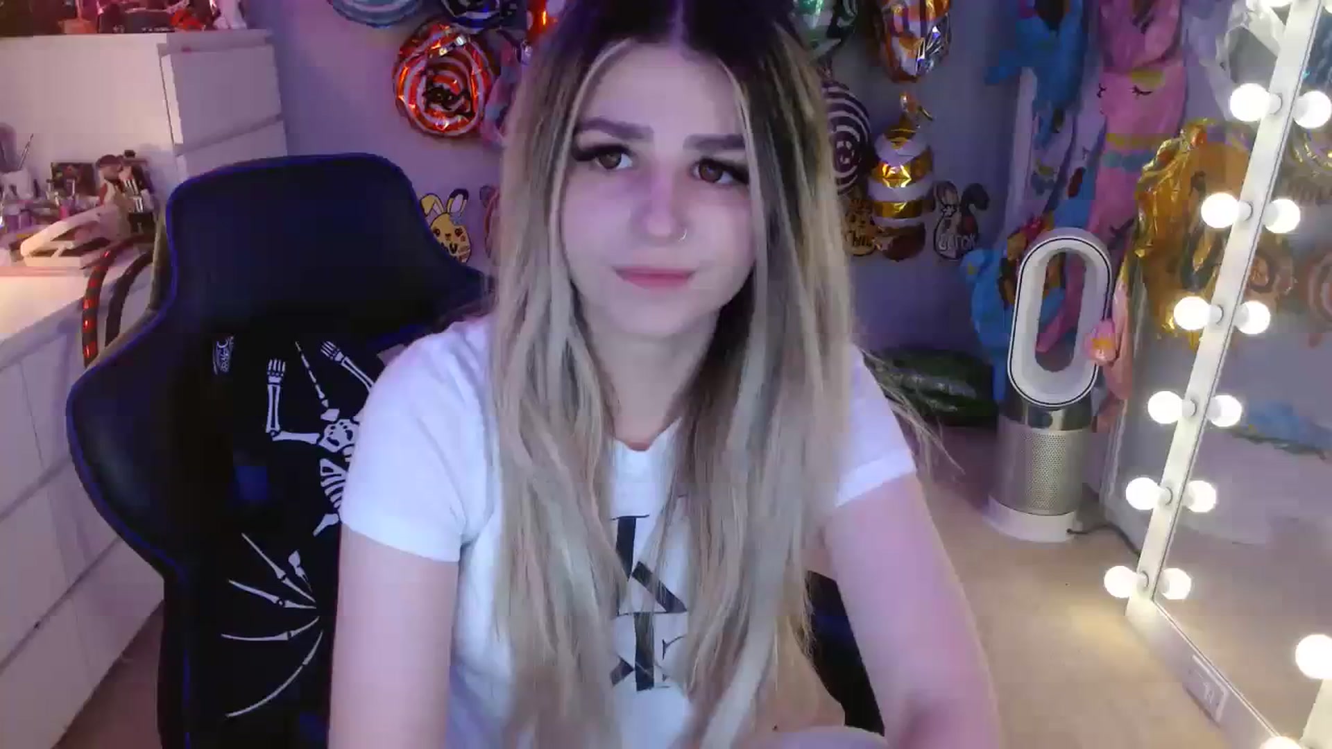 Gallery image thumbnail from Serafina's myfreecams stream on, 09/09/2023, 02:54 image 1 of 20