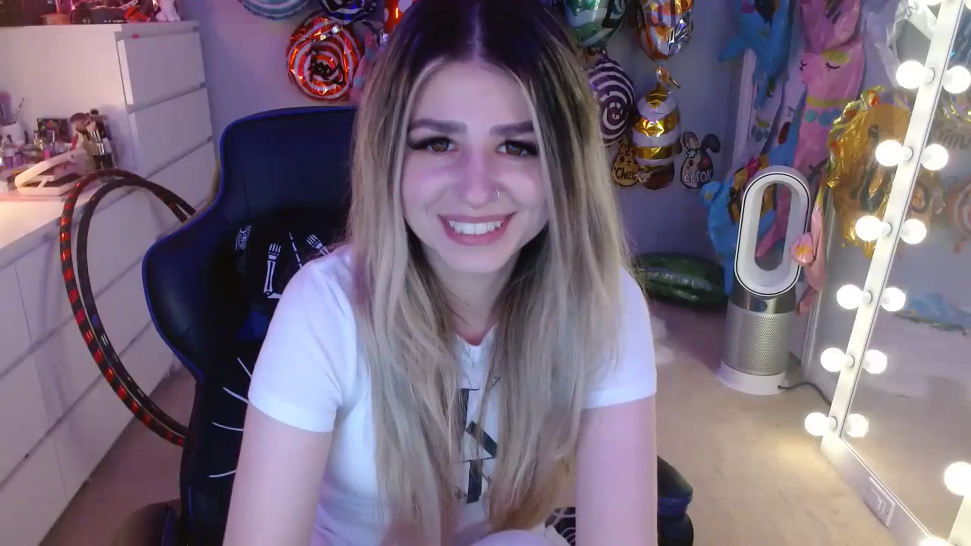 Gallery image thumbnail from Serafina's myfreecams stream on, 09/09/2023, 02:54 image 10 of 20