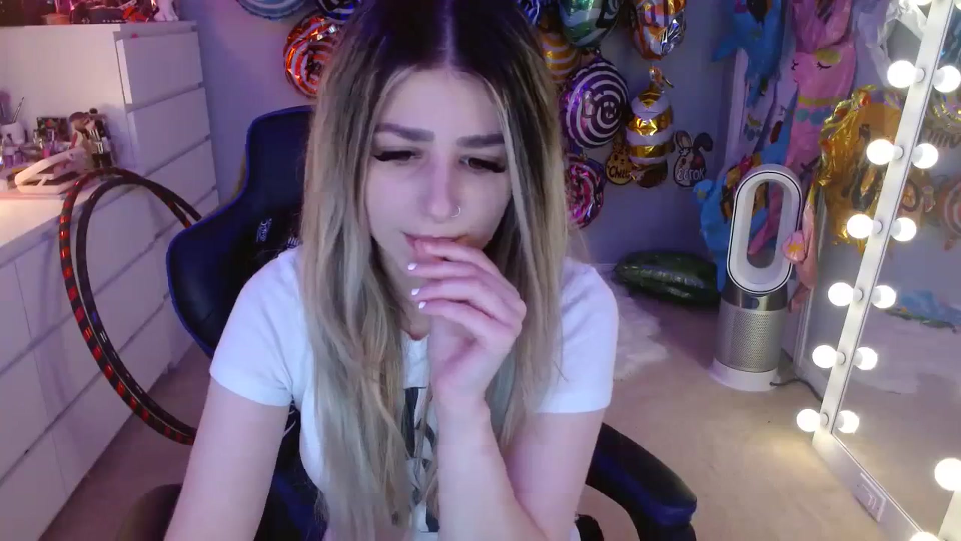 Gallery image thumbnail from Serafina's myfreecams stream on, 09/09/2023, 02:54 image 2 of 20