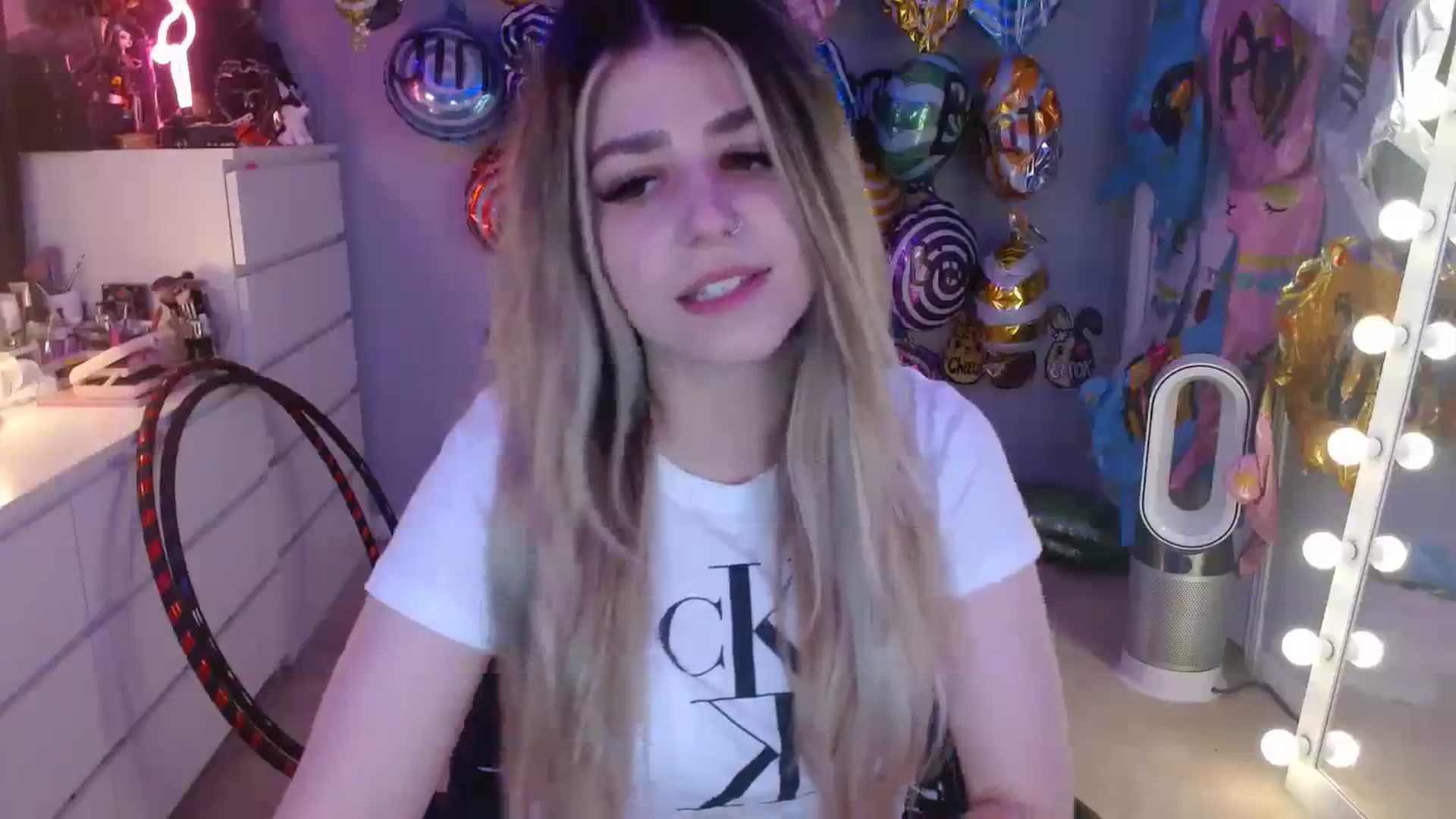 Gallery image thumbnail from Serafina's myfreecams stream on, 09/09/2023, 02:54 image 17 of 20