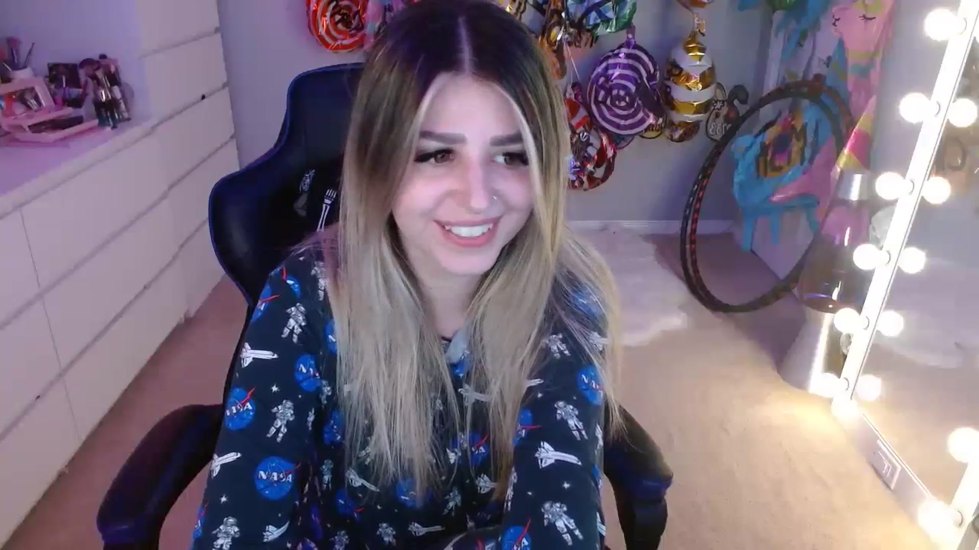 Gallery image thumbnail from Serafina's myfreecams stream on, 09/11/2023, 04:15 image 18 of 20