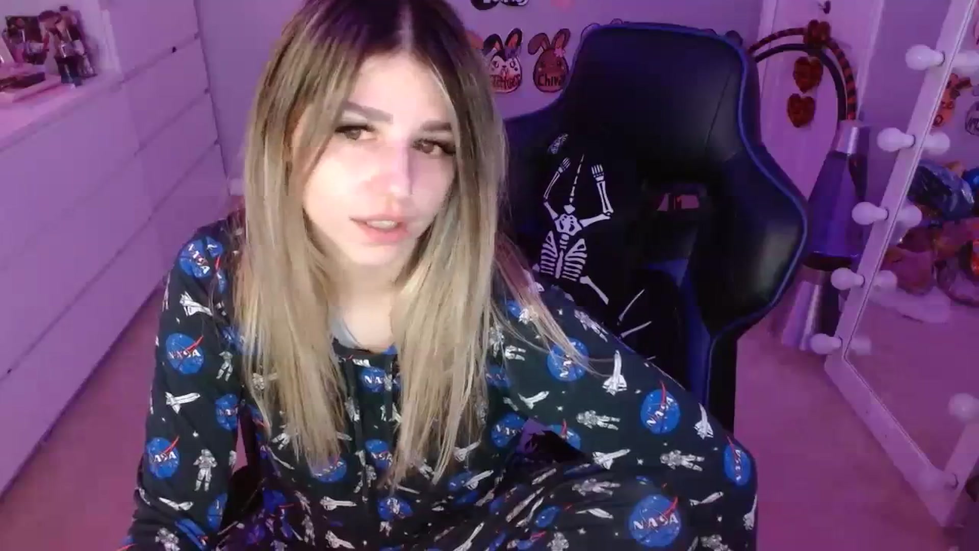 Gallery image thumbnail from Serafina's myfreecams stream on, 09/11/2023, 07:45 image 4 of 20
