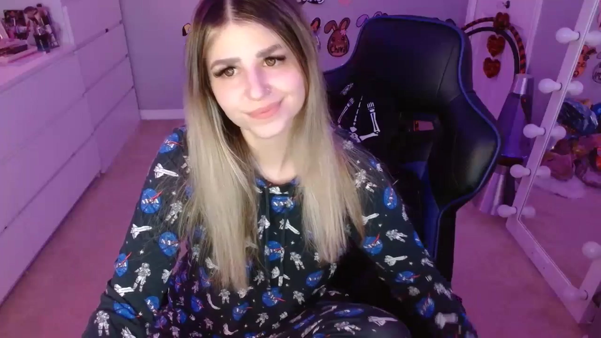 Gallery image thumbnail from Serafina's myfreecams stream on, 09/11/2023, 07:45 image 8 of 20