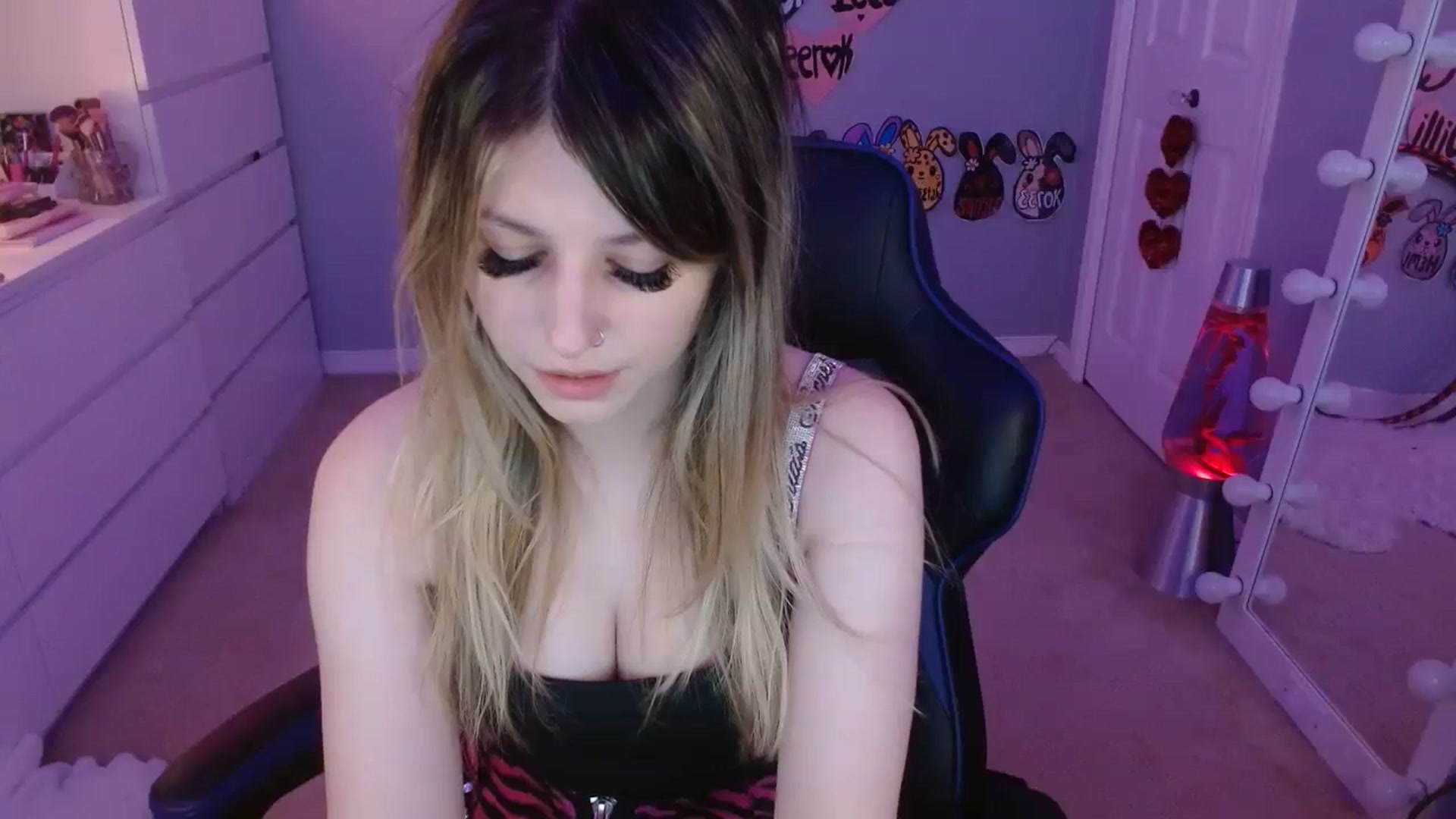 Gallery image thumbnail from Serafina's myfreecams stream on, 09/14/2023, 03:10 image 2 of 20