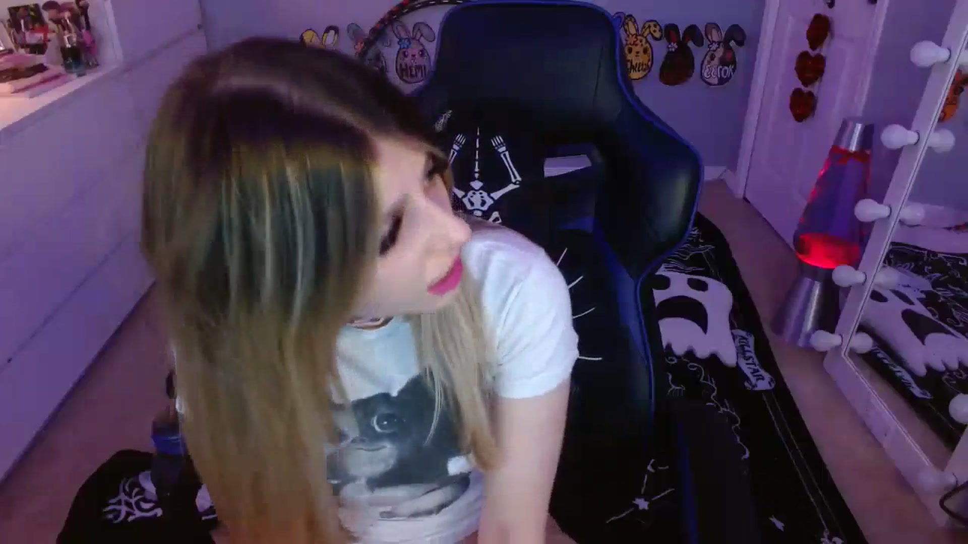 Gallery image thumbnail from Serafina's myfreecams stream on, 09/16/2023, 08:03 image 17 of 20
