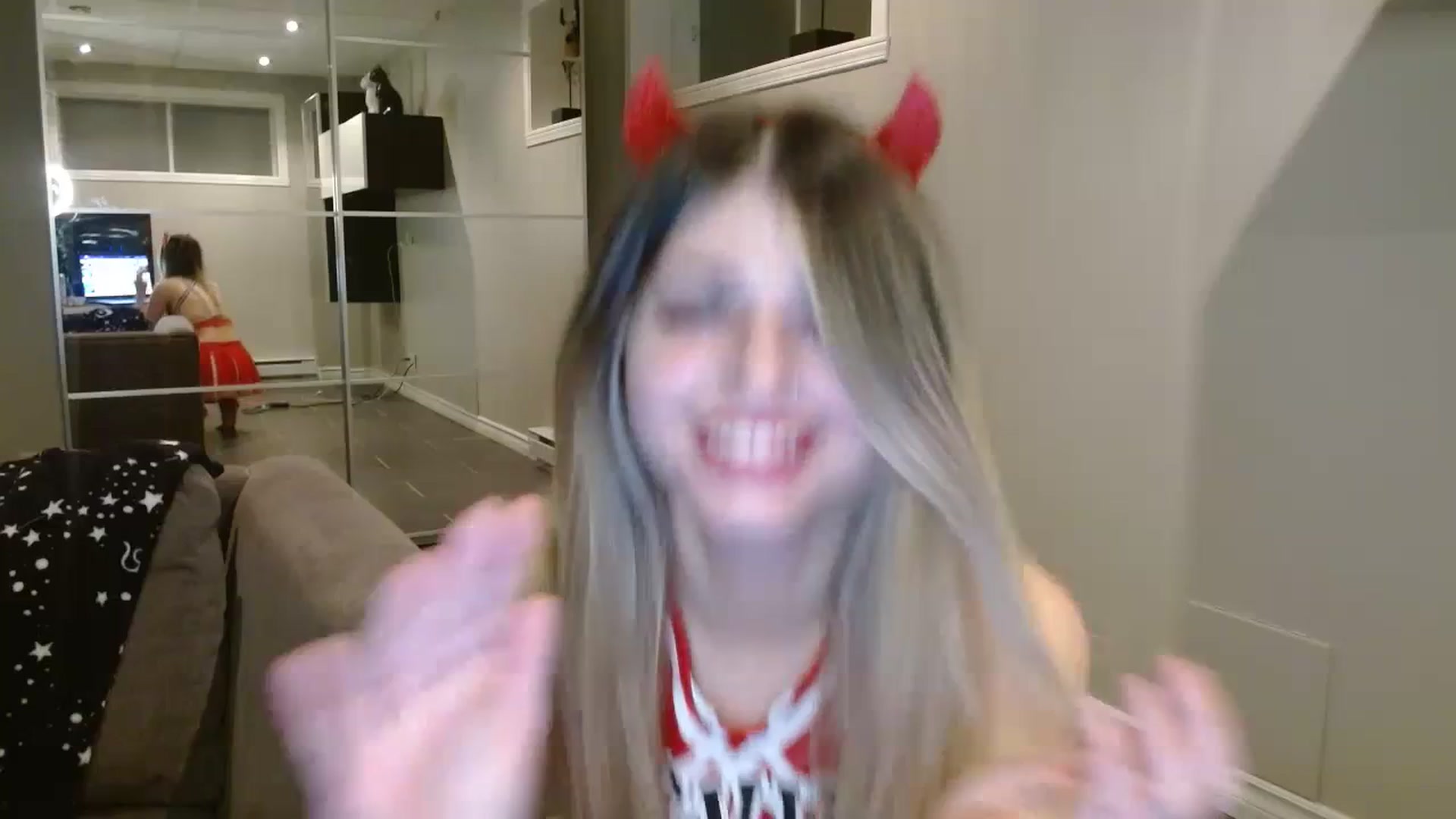Gallery image thumbnail from Serafina's myfreecams stream on, 10/02/2023, 02:23 image 8 of 20
