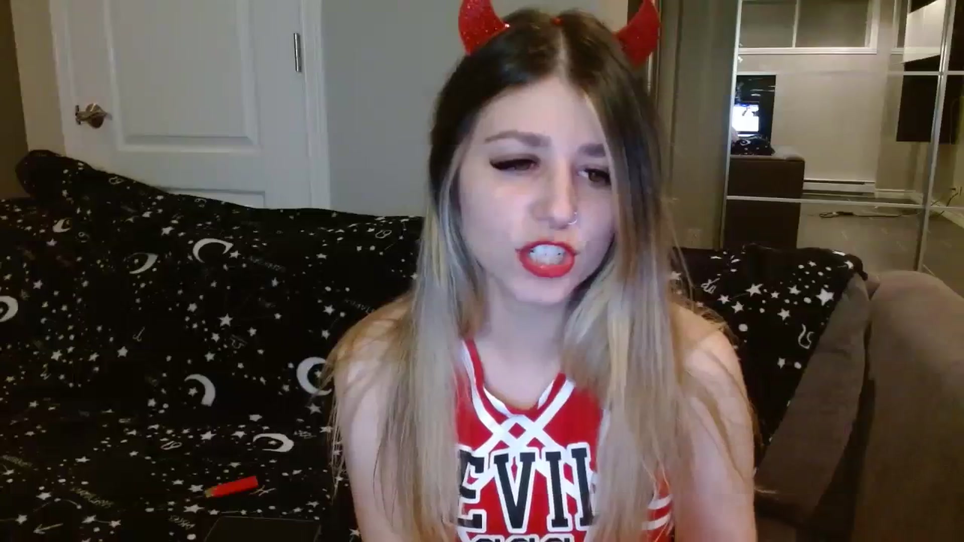 Gallery image thumbnail from Serafina's myfreecams stream on, 10/02/2023, 02:23 image 2 of 20