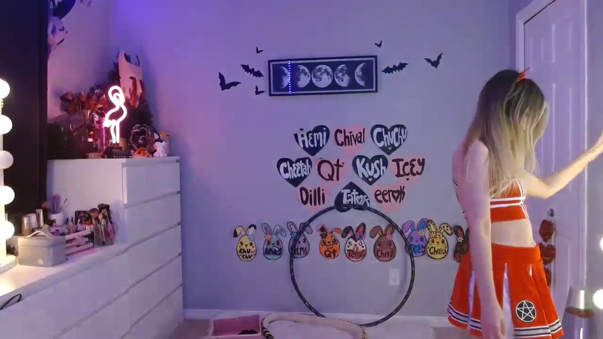 Gallery image thumbnail from Serafina's myfreecams stream on, 10/02/2023, 03:32 image 5 of 20