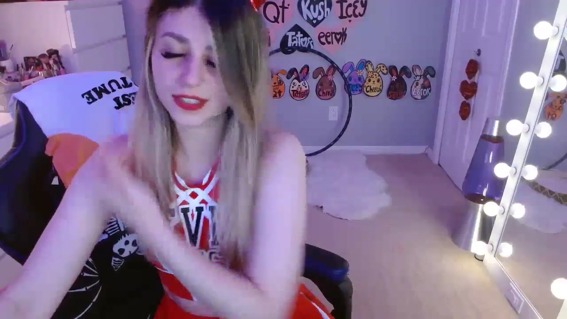 Gallery image thumbnail from Serafina's myfreecams stream on, 10/02/2023, 03:32 image 13 of 20