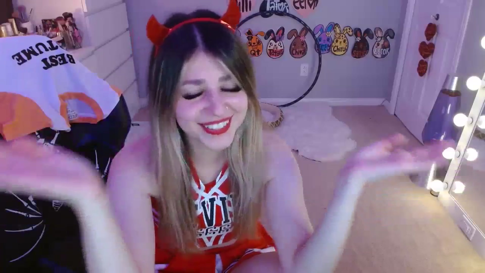 Gallery image thumbnail from Serafina's myfreecams stream on, 10/02/2023, 03:32 image 18 of 20