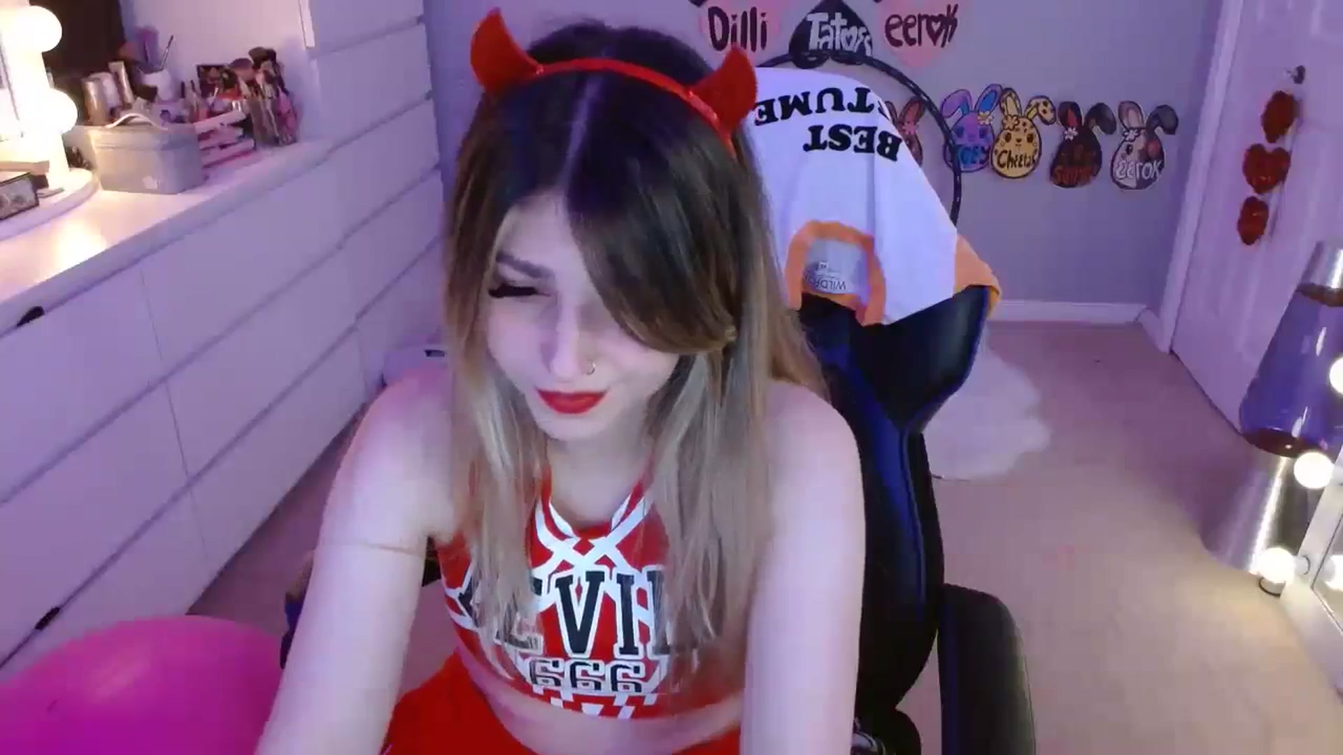 Gallery image thumbnail from Serafina's myfreecams stream on, 10/02/2023, 03:32 image 8 of 20