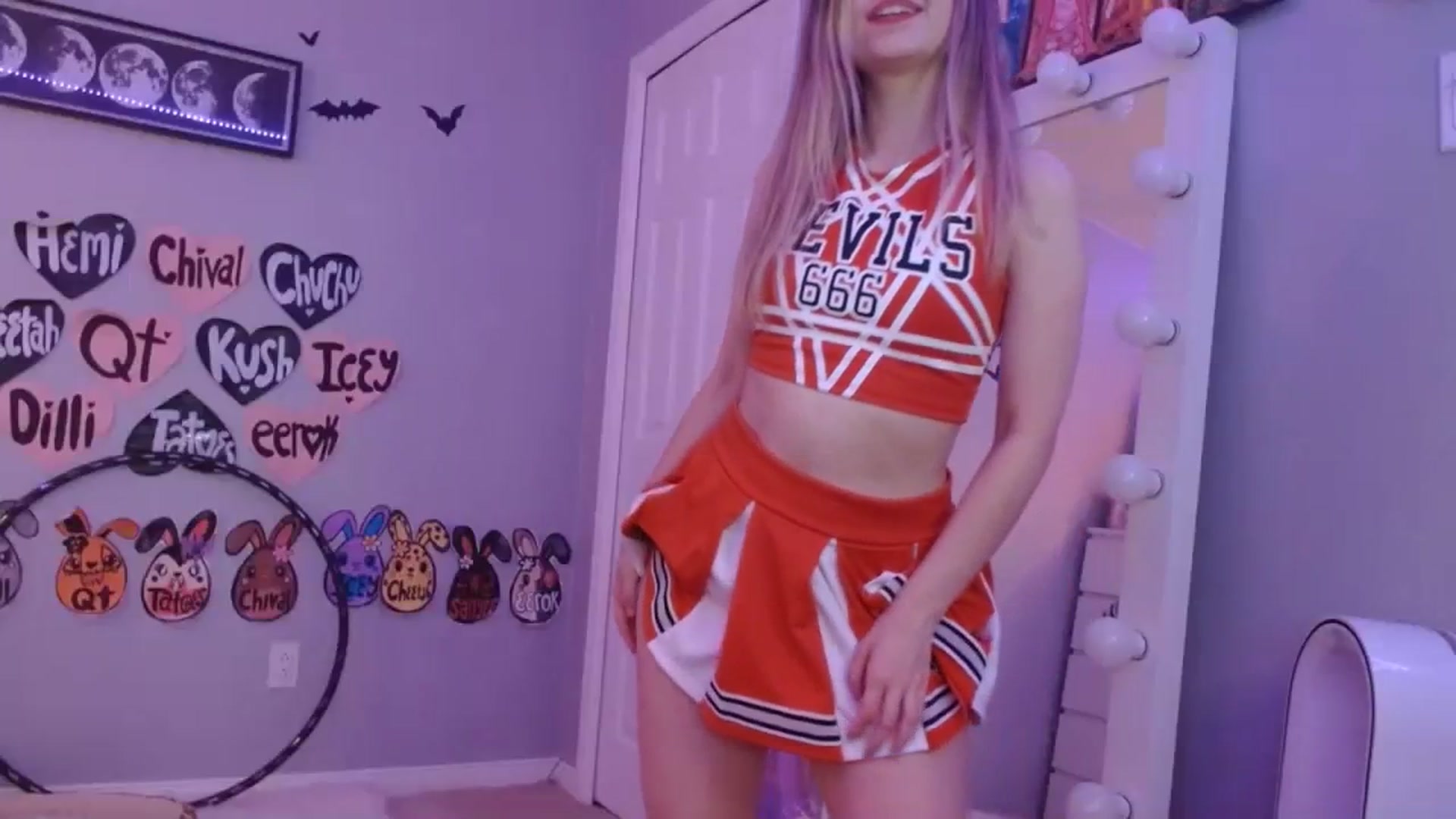 Gallery image thumbnail from Serafina's myfreecams stream on, 10/02/2023, 08:43 image 15 of 20