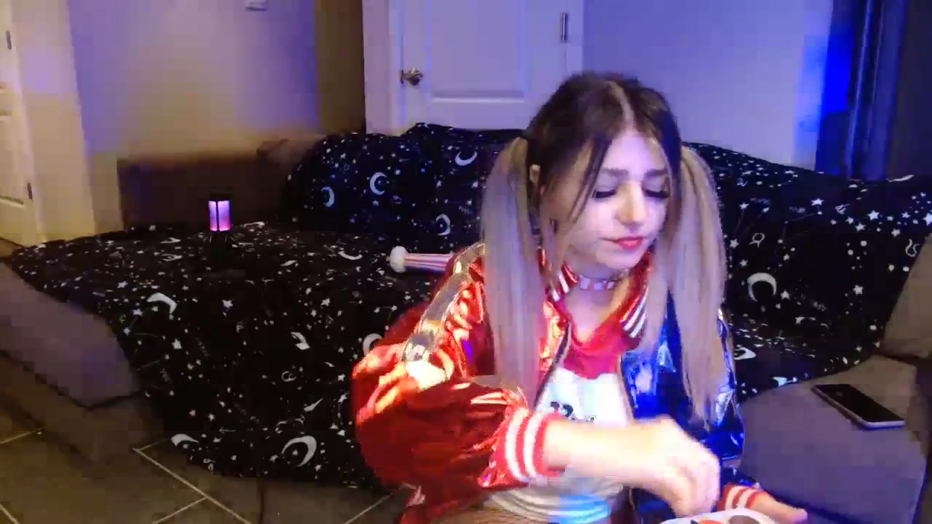 Gallery image thumbnail from Serafina's myfreecams stream on, 10/03/2023, 05:02 image 12 of 20