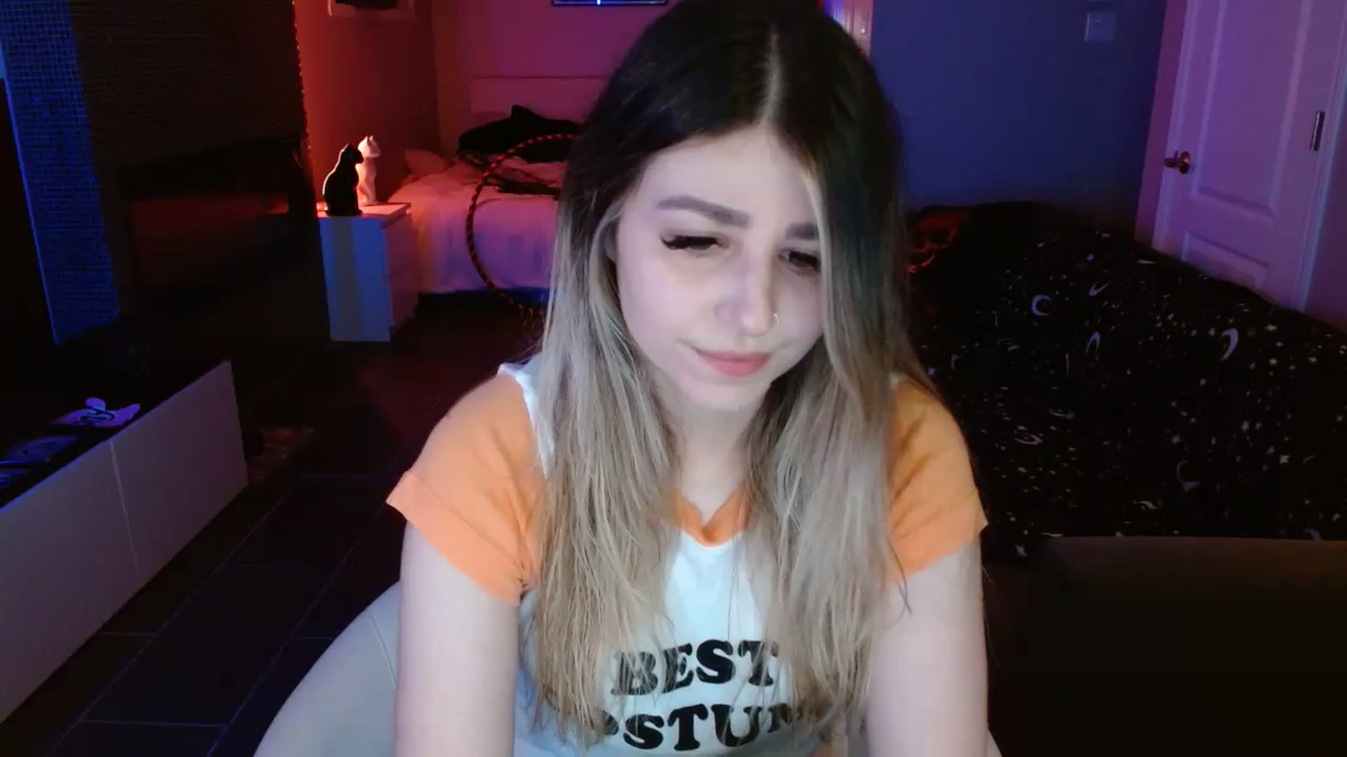 Gallery image thumbnail from Serafina's myfreecams stream on, 10/05/2023, 03:33 image 10 of 20