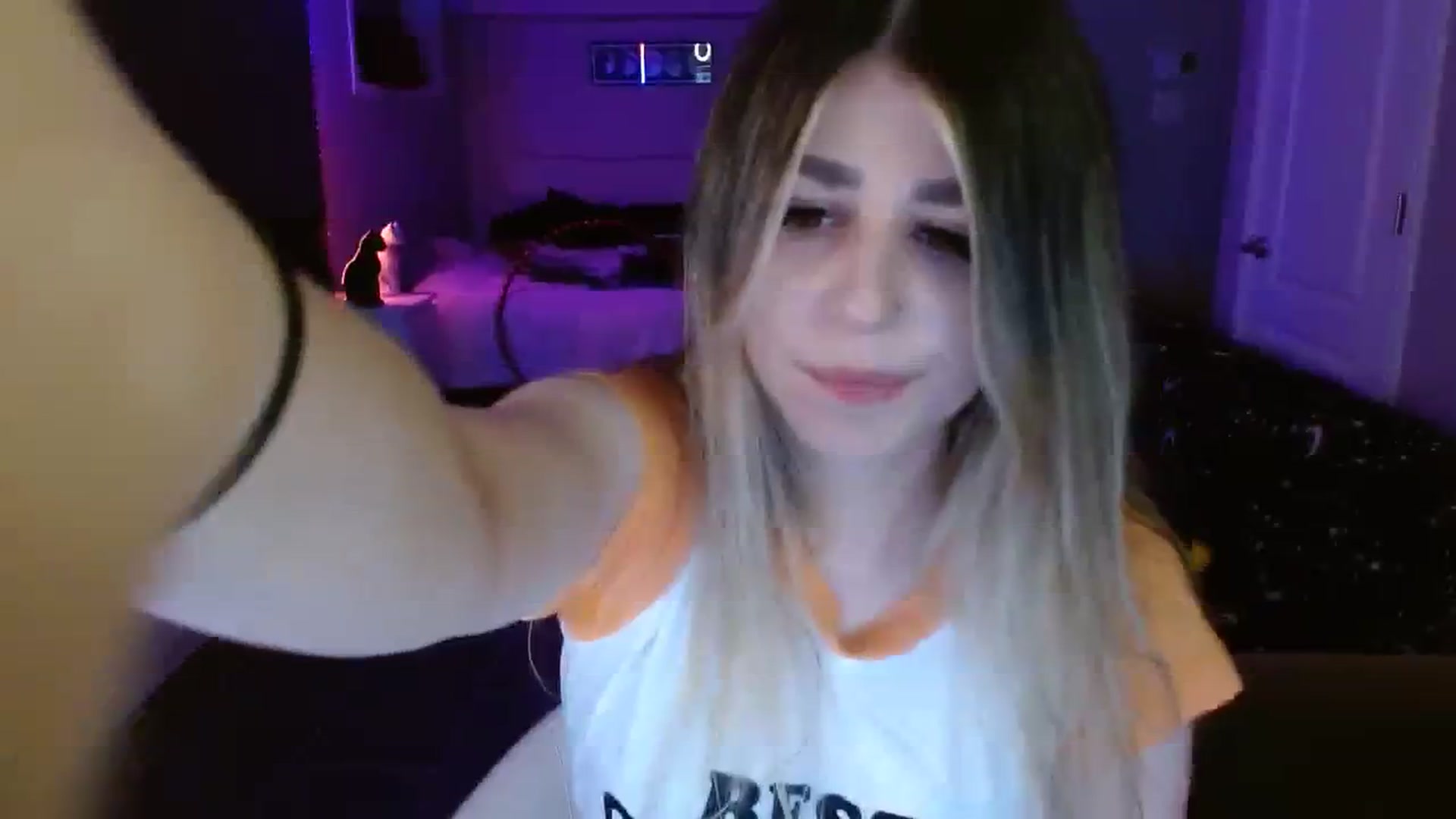 Gallery image thumbnail from Serafina's myfreecams stream on, 10/05/2023, 03:33 image 13 of 20