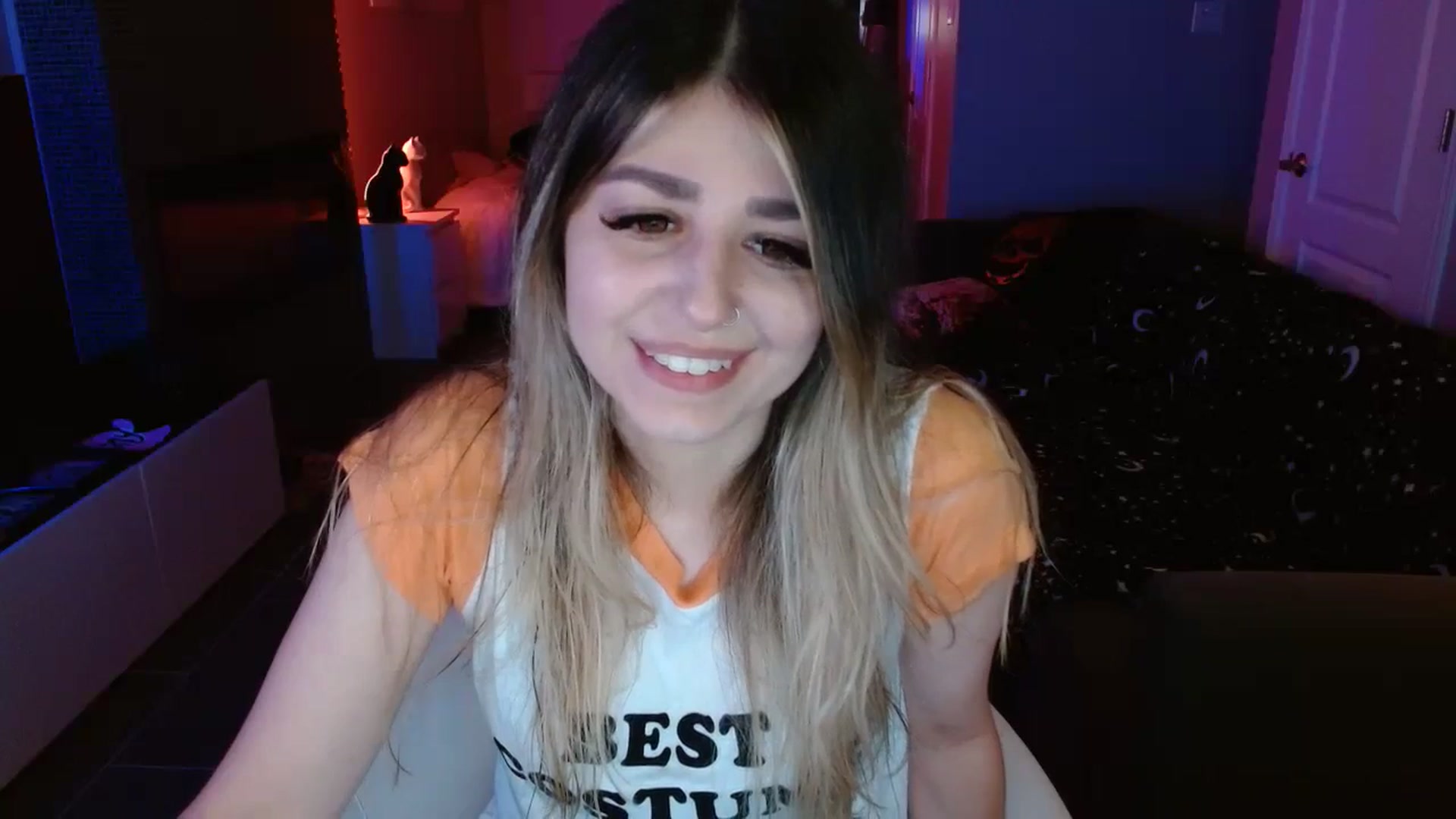 Gallery image thumbnail from Serafina's myfreecams stream on, 10/05/2023, 03:33 image 5 of 20