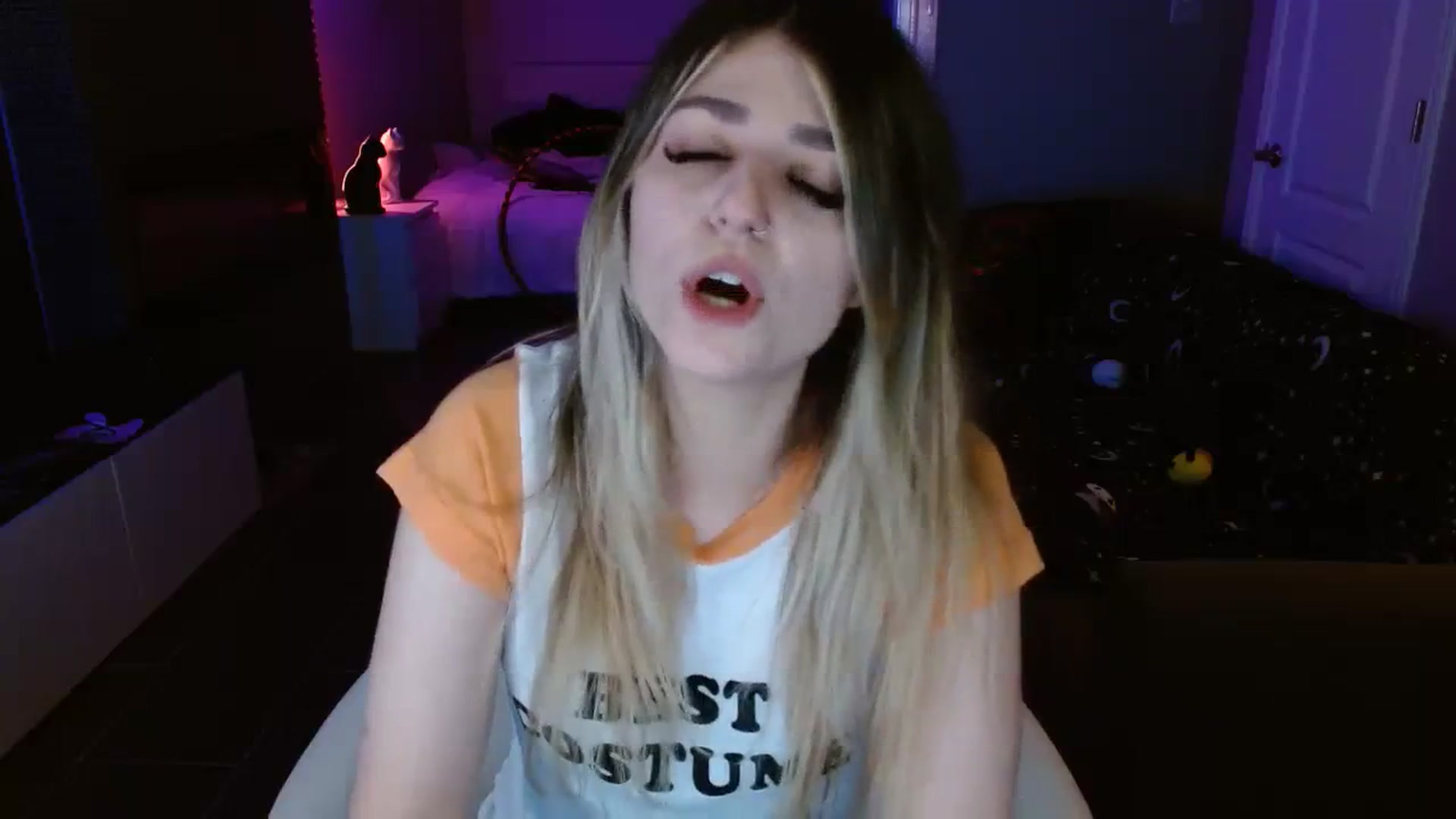 Gallery image thumbnail from Serafina's myfreecams stream on, 10/05/2023, 05:50 image 2 of 20