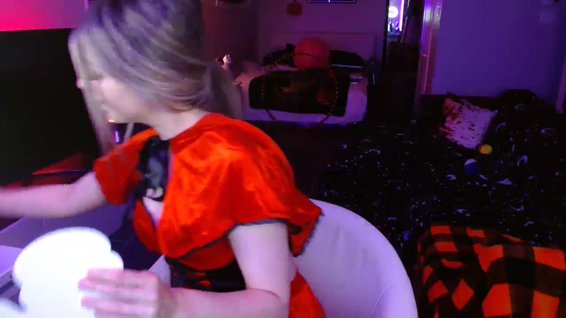Gallery image thumbnail from Serafina's myfreecams stream on, 10/21/2023, 01:28 image 11 of 20