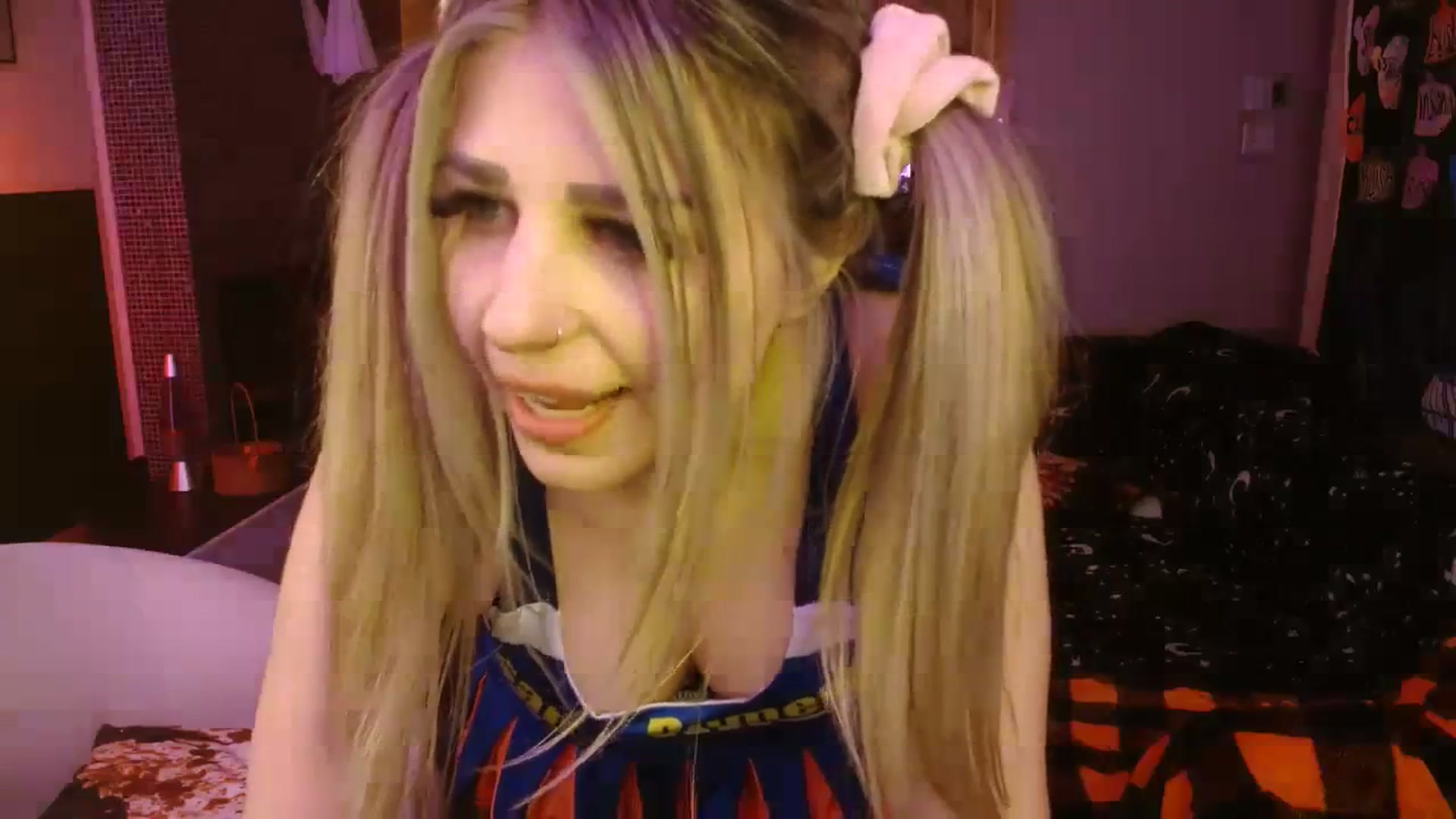 Gallery image thumbnail from Serafina's myfreecams stream on, 10/22/2023, 03:27 image 13 of 20