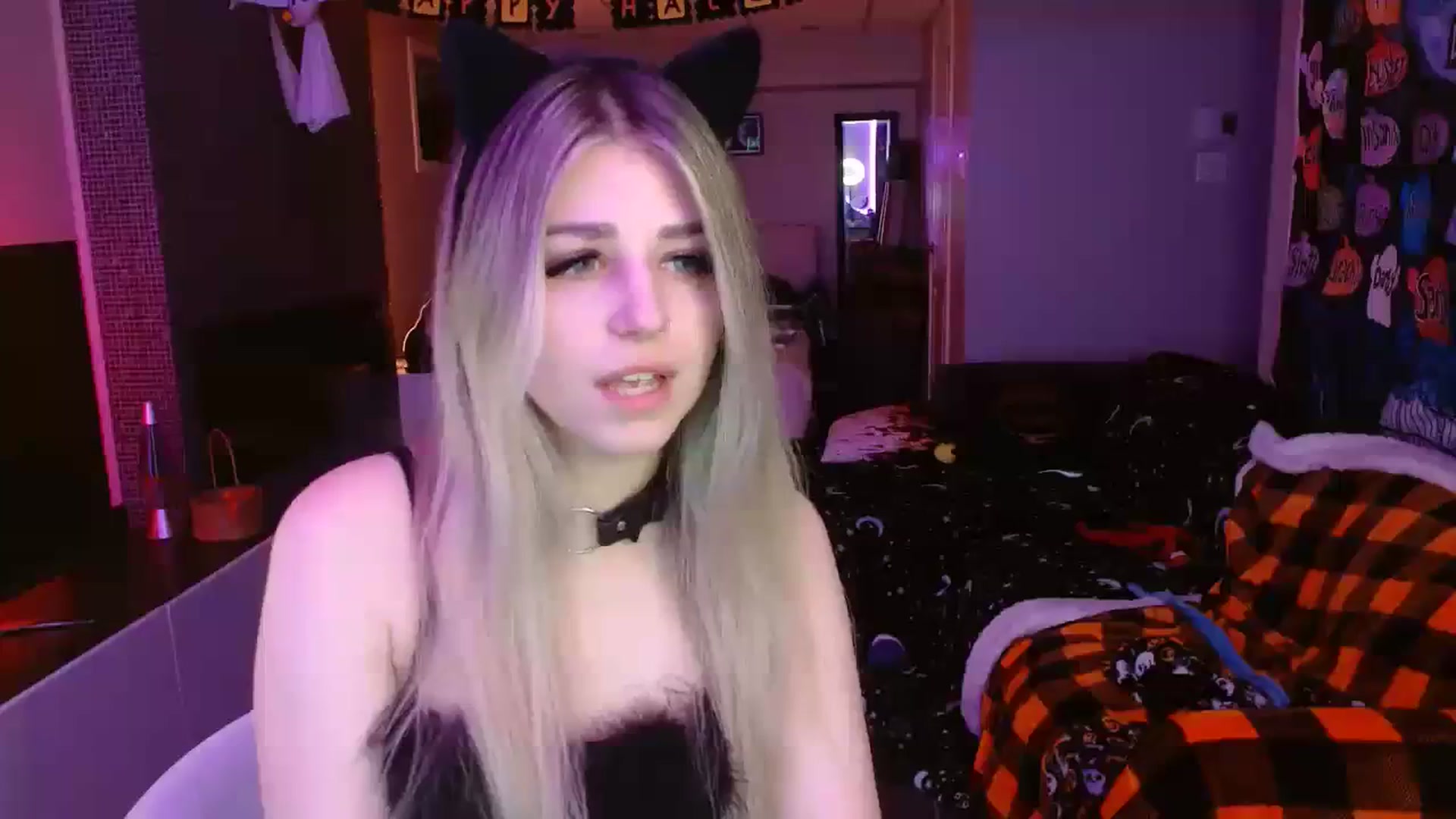 Gallery image thumbnail from Serafina's myfreecams stream on, 10/29/2023, 04:06 image 11 of 20