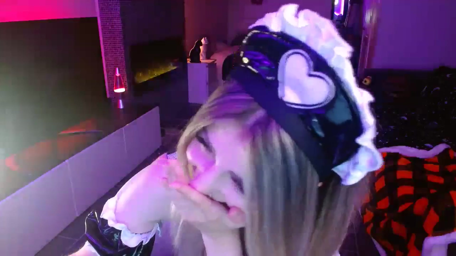 Gallery image thumbnail from Serafina's myfreecams stream on, 10/31/2023, 04:42 image 14 of 20