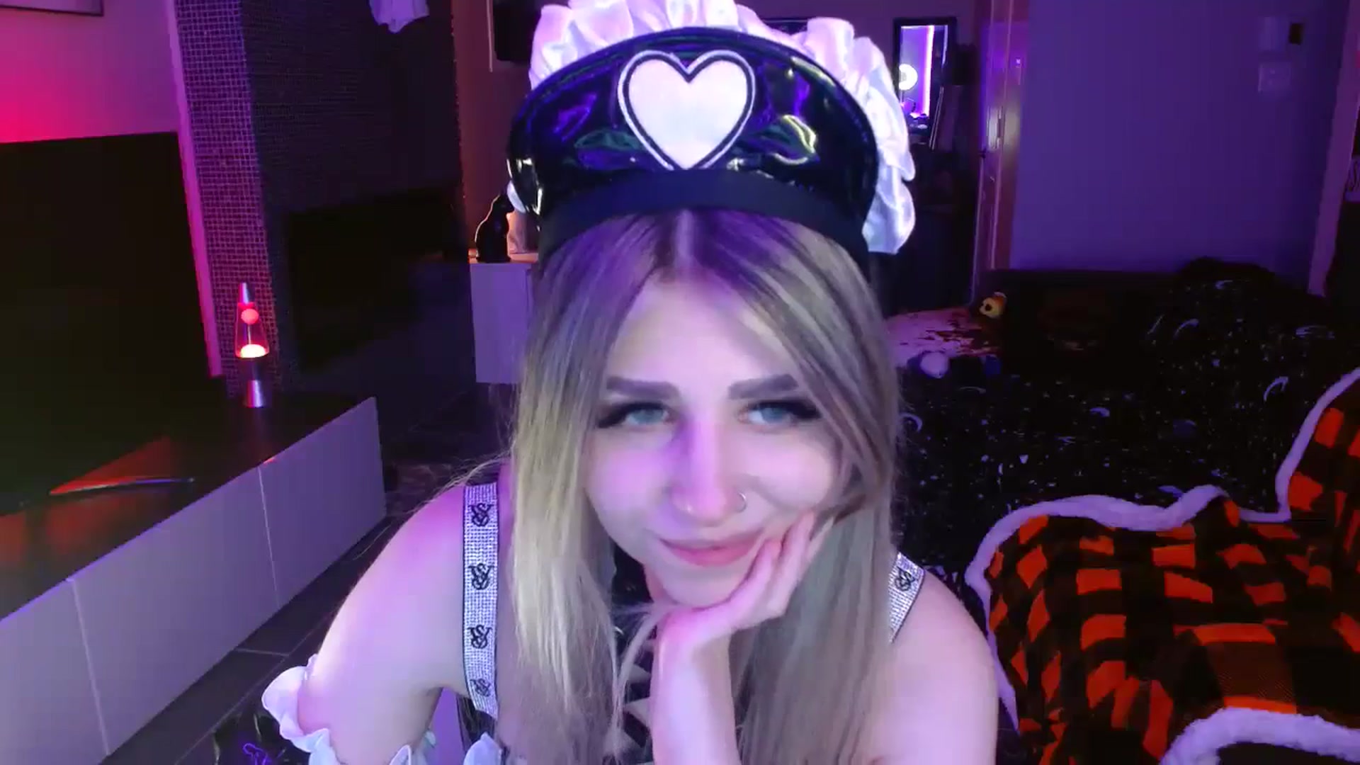 Gallery image thumbnail from Serafina's myfreecams stream on, 10/31/2023, 06:22 image 4 of 20