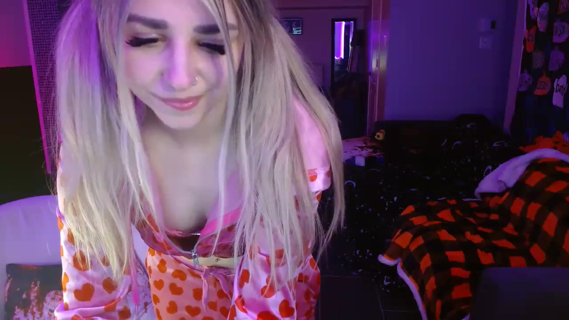 Gallery image thumbnail from Serafina's myfreecams stream on, 11/02/2023, 05:28 image 7 of 20