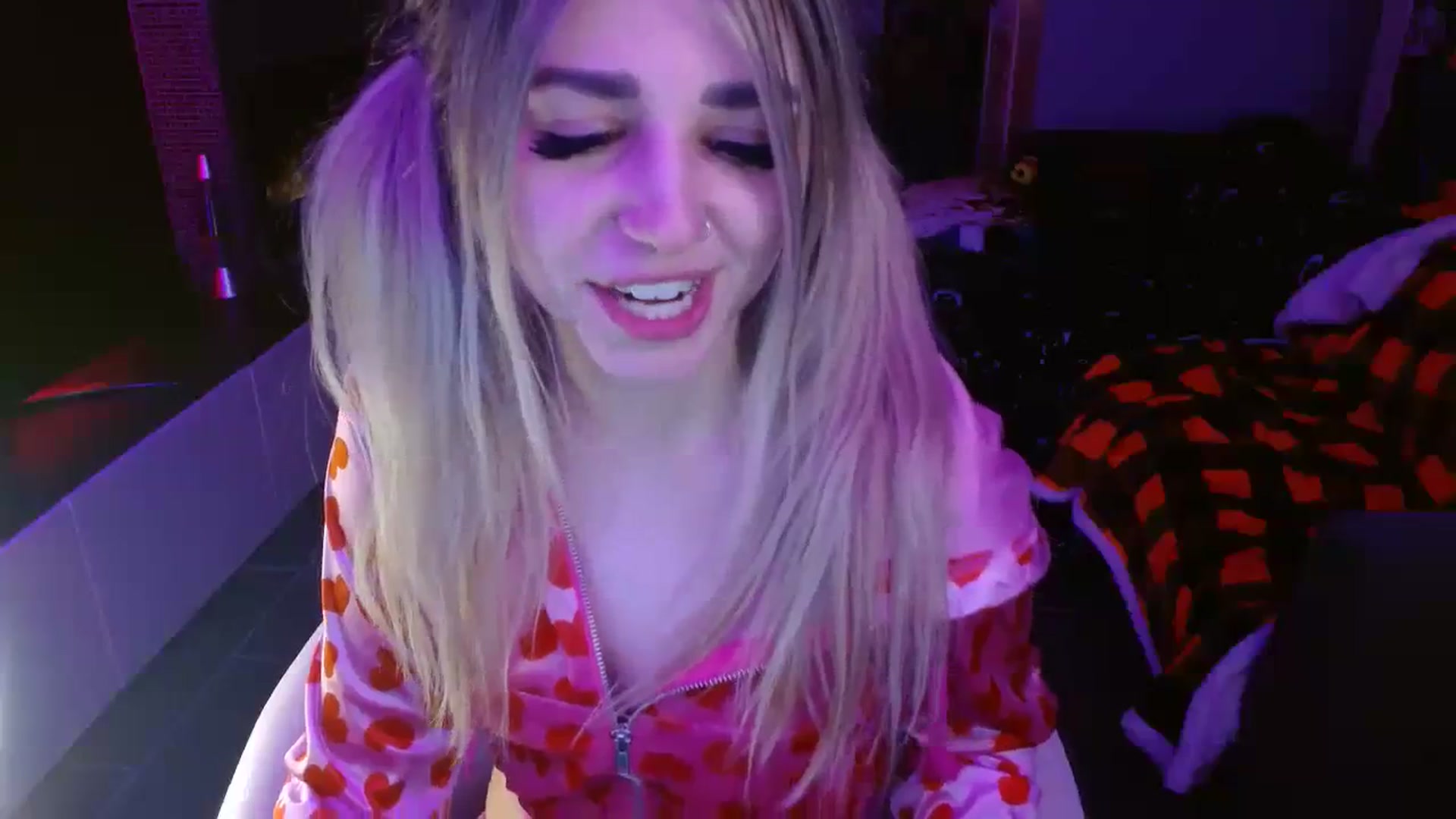 Gallery image thumbnail from Serafina's myfreecams stream on, 11/02/2023, 05:28 image 5 of 20