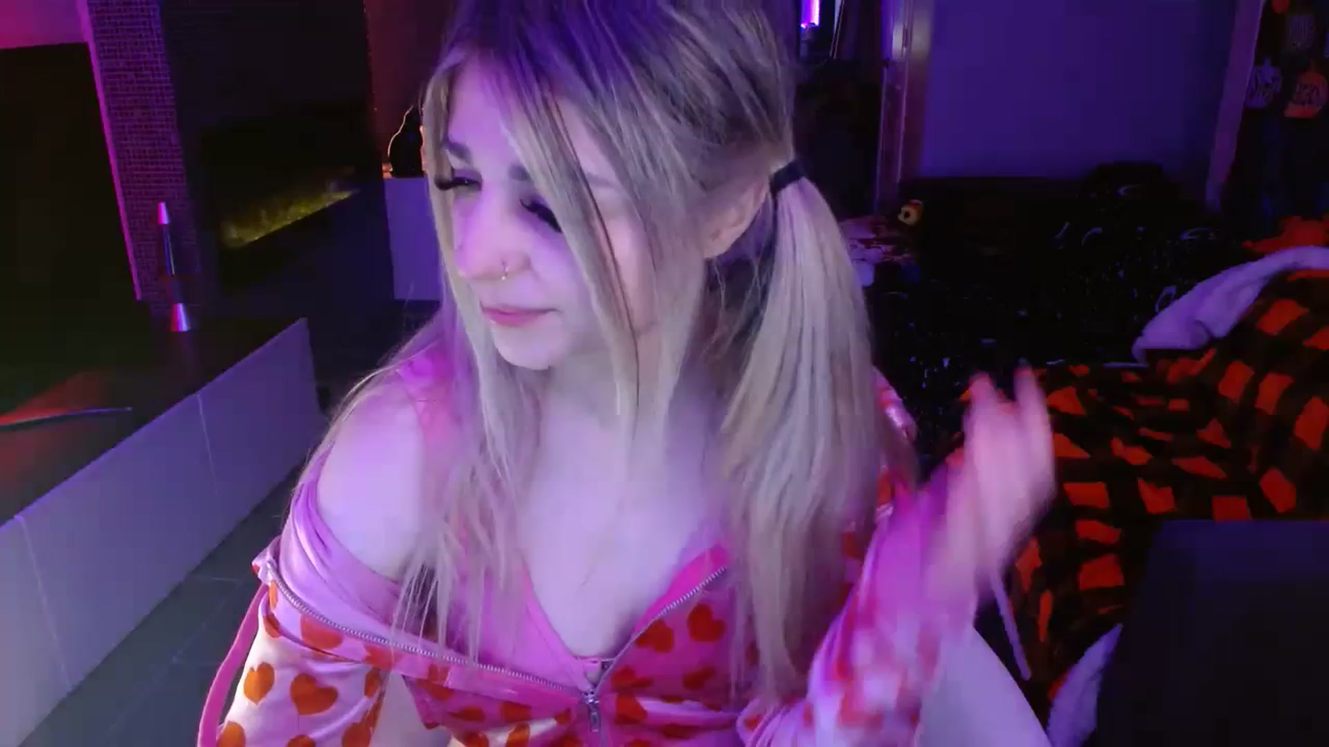 Gallery image thumbnail from Serafina's myfreecams stream on, 11/02/2023, 05:28 image 17 of 20