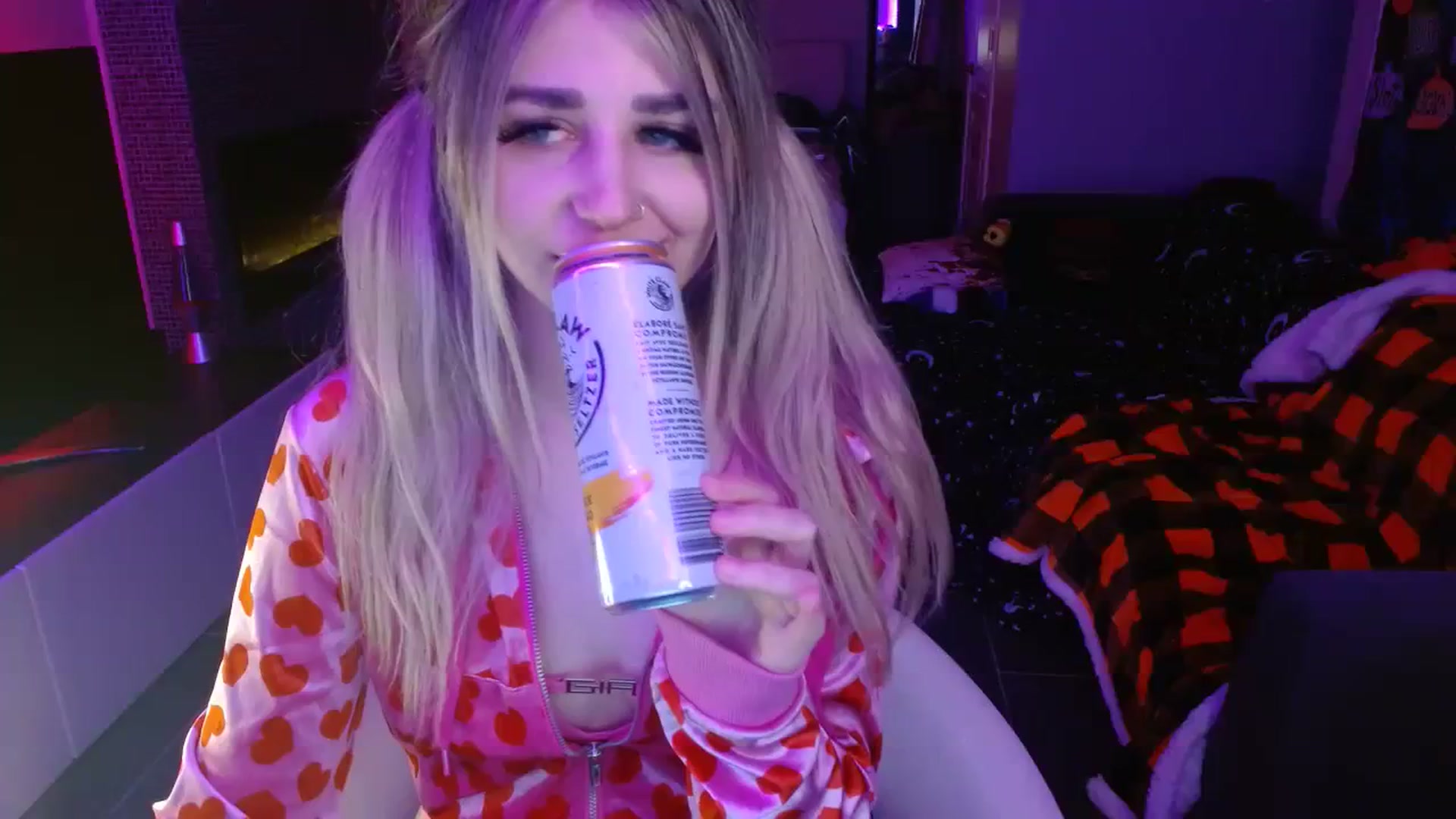 Gallery image thumbnail from Serafina's myfreecams stream on, 11/02/2023, 05:28 image 15 of 20
