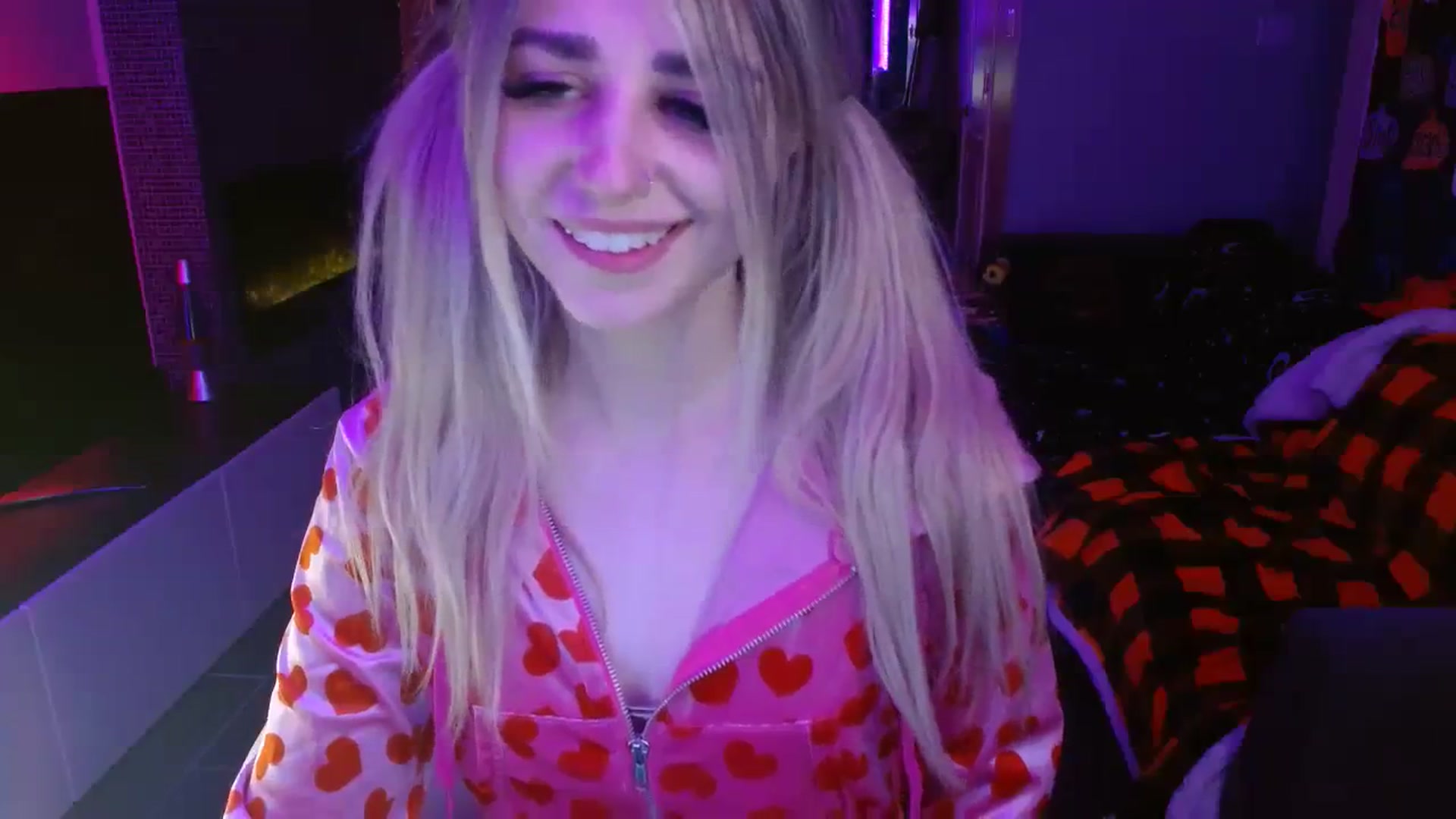 Gallery image thumbnail from Serafina's myfreecams stream on, 11/02/2023, 05:28 image 3 of 20