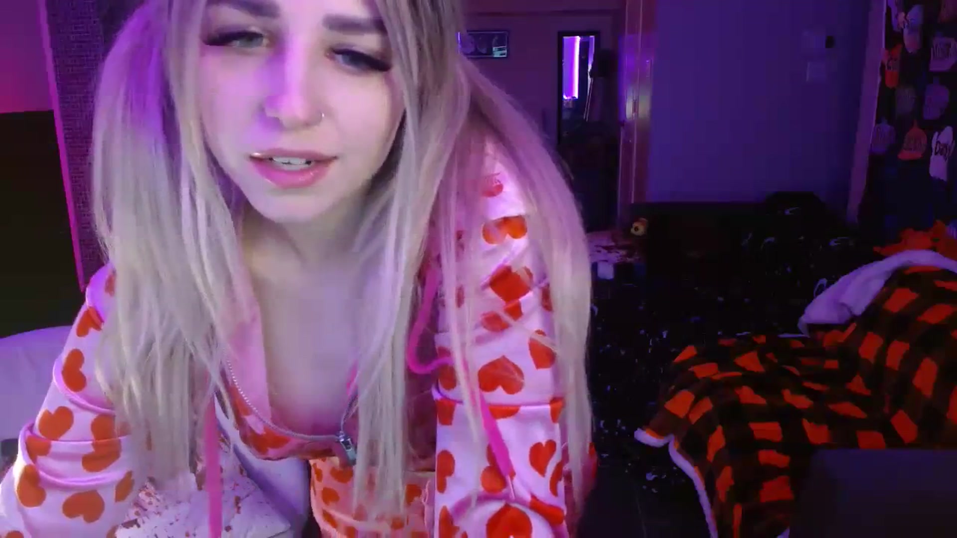 Gallery image thumbnail from Serafina's myfreecams stream on, 11/02/2023, 05:28 image 8 of 20