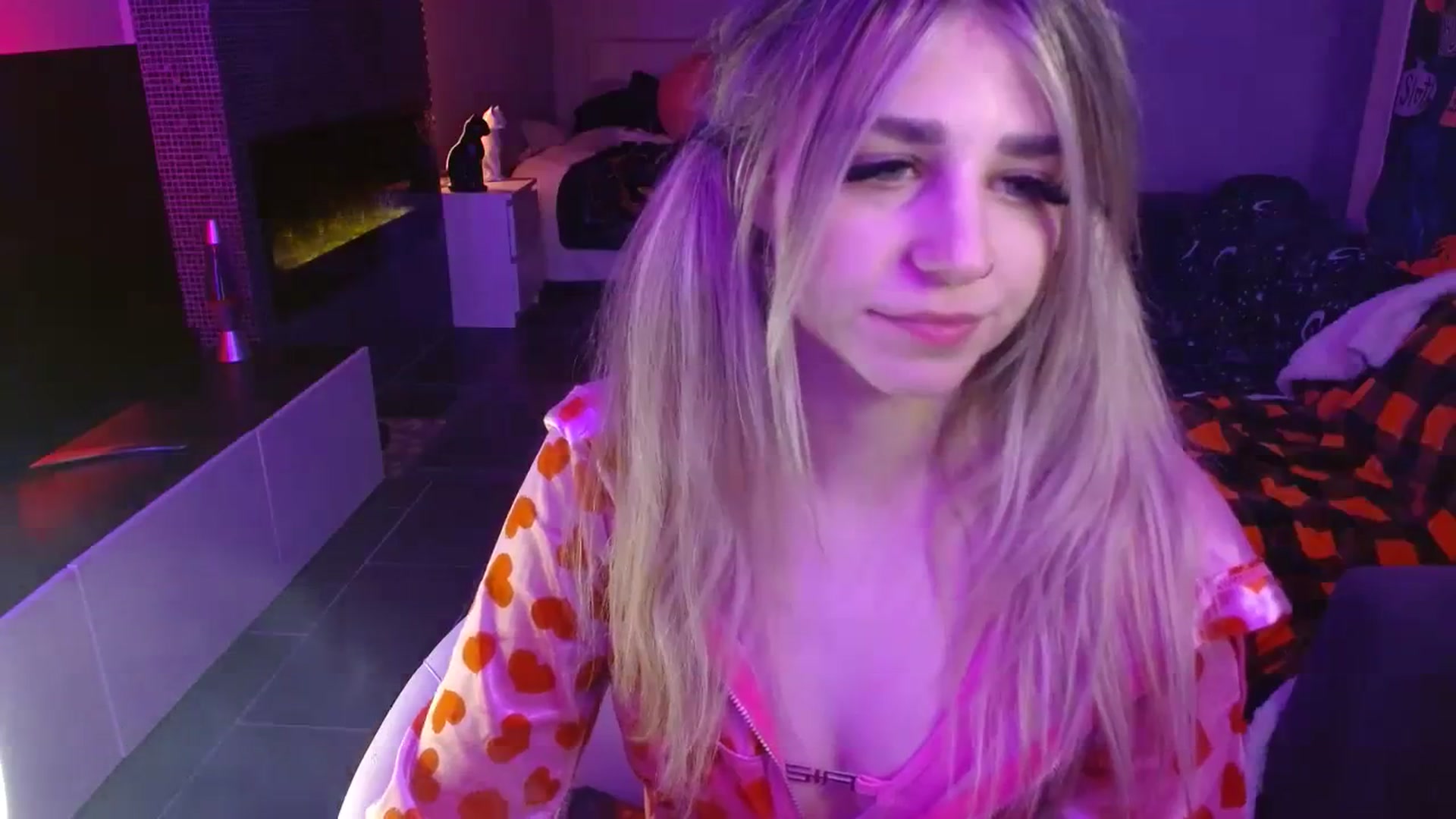 Gallery image thumbnail from Serafina's myfreecams stream on, 11/02/2023, 07:06 image 20 of 20