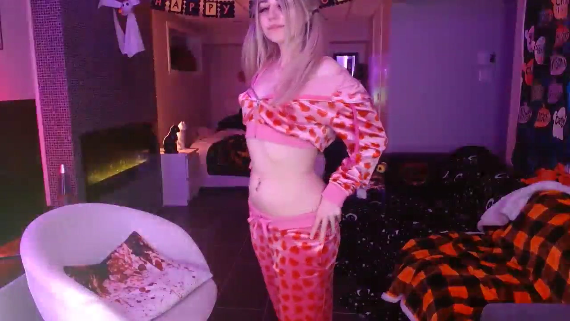 Gallery image thumbnail from Serafina's myfreecams stream on, 11/02/2023, 07:06 image 13 of 20