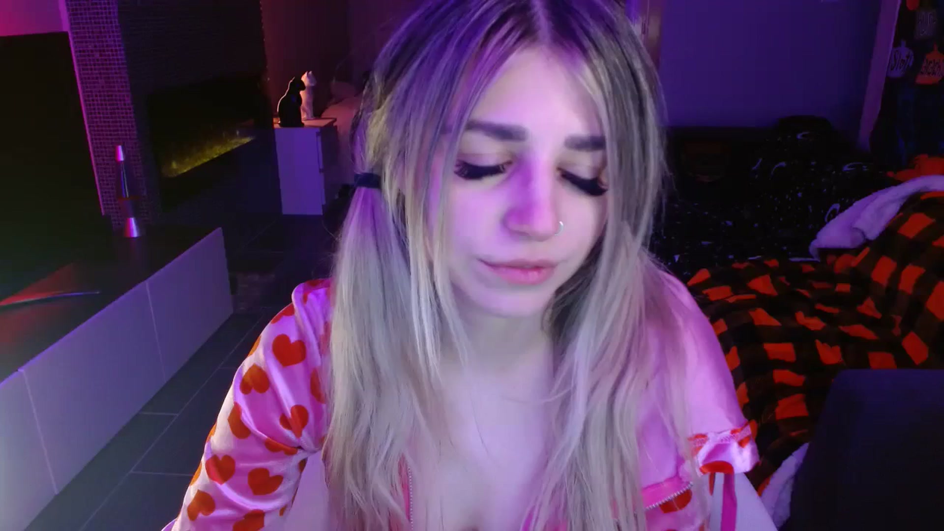 Gallery image thumbnail from Serafina's myfreecams stream on, 11/02/2023, 07:06 image 9 of 20