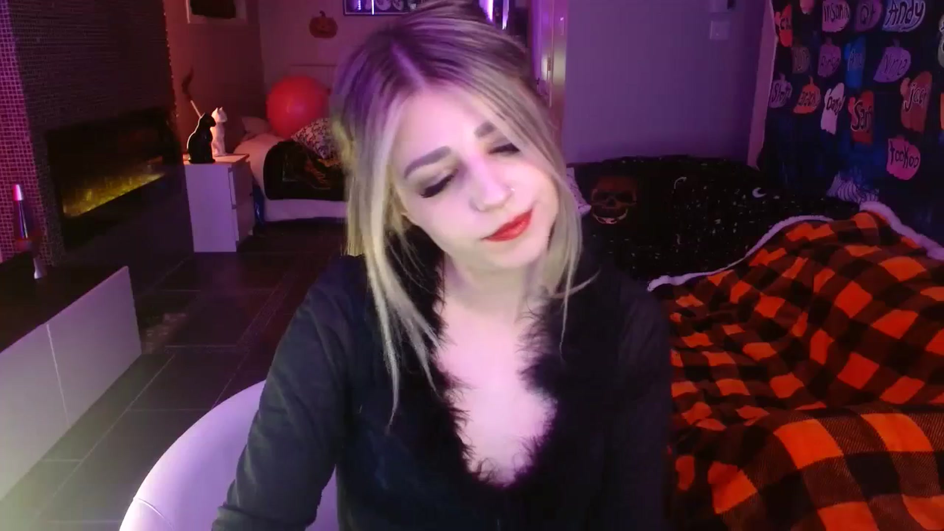 Gallery image thumbnail from Serafina's myfreecams stream on, 11/13/2023, 04:45 image 2 of 20