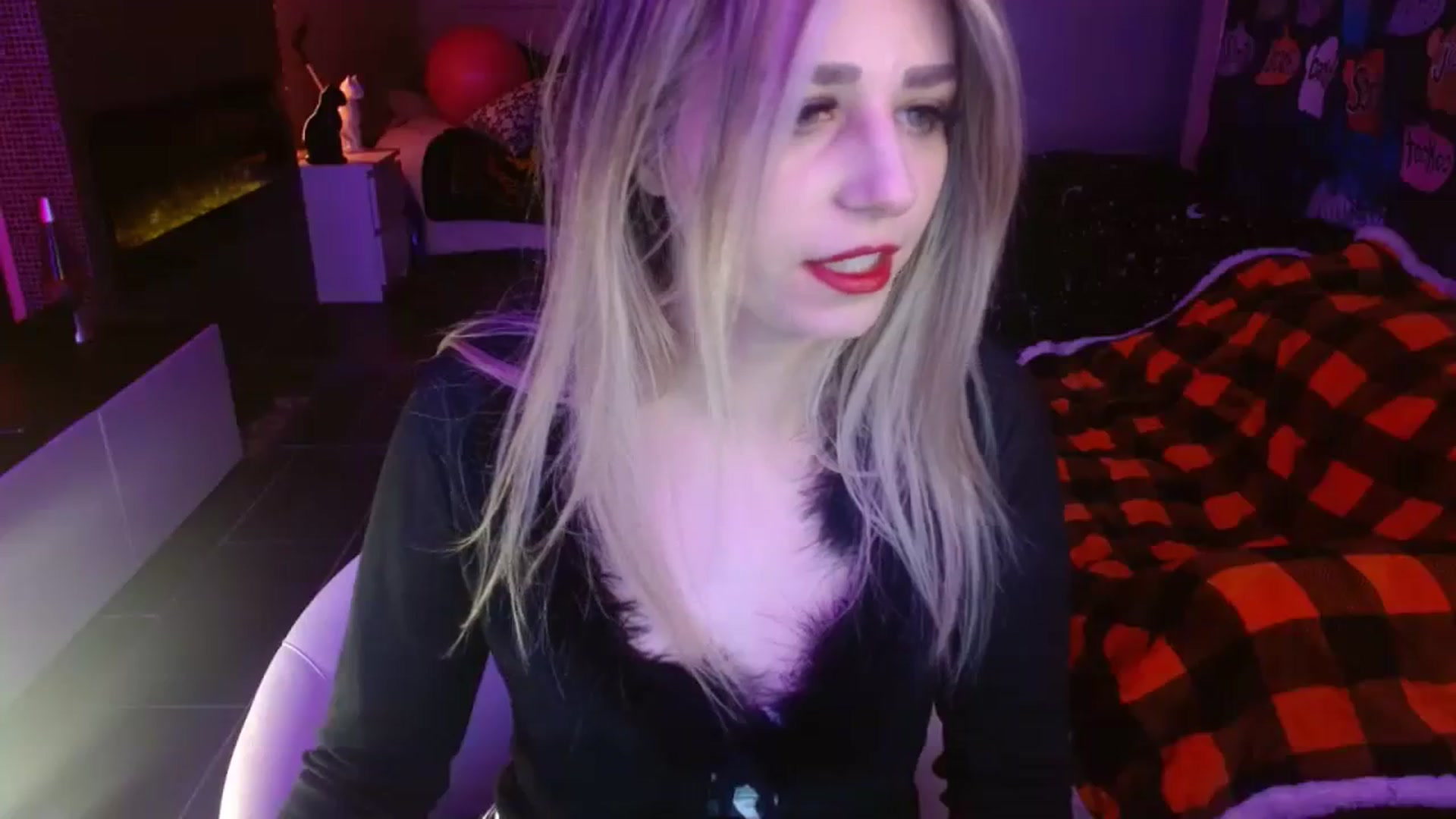Gallery image thumbnail from Serafina's myfreecams stream on, 11/13/2023, 04:45 image 11 of 20