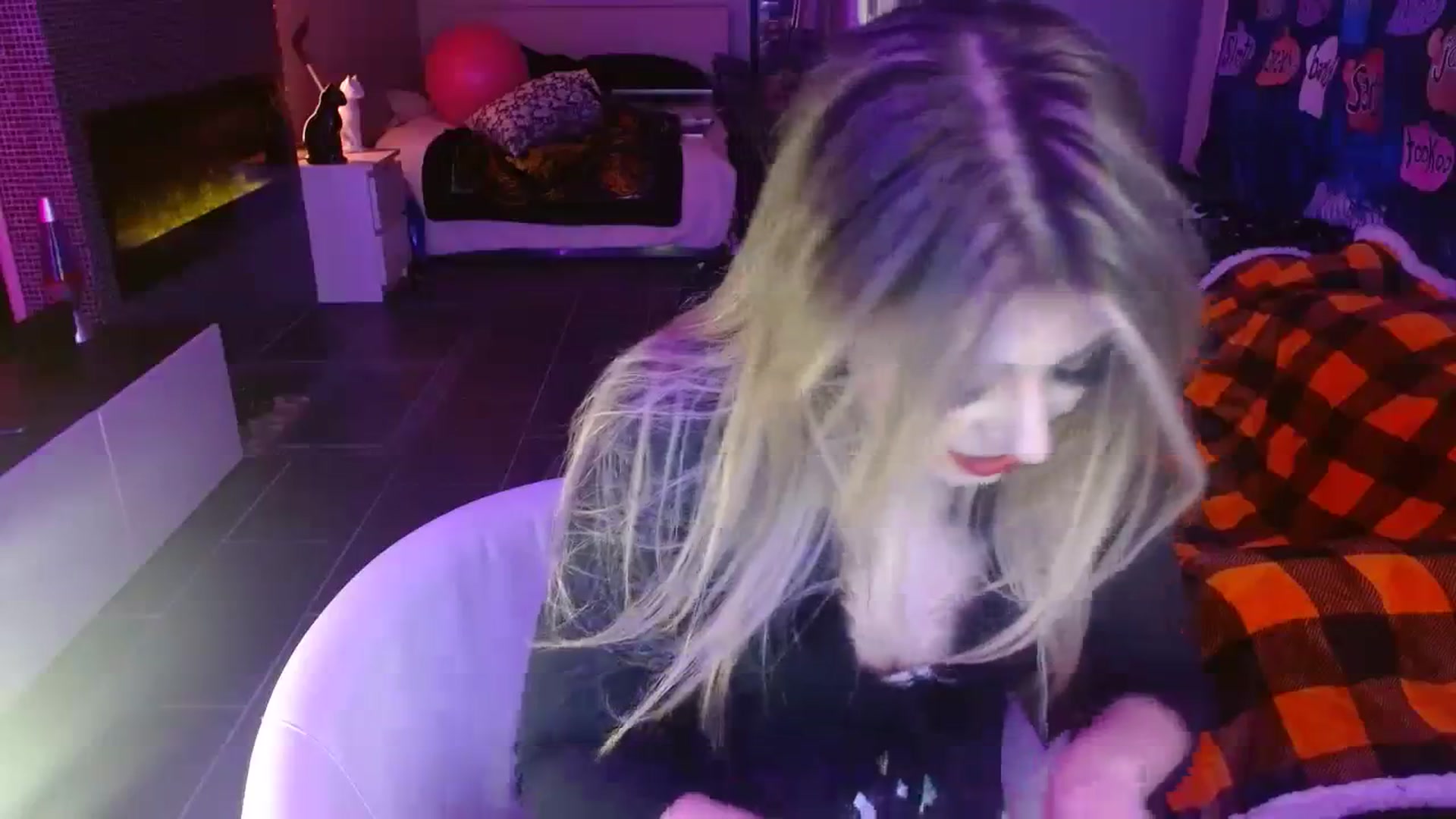 Gallery image thumbnail from Serafina's myfreecams stream on, 11/13/2023, 04:45 image 10 of 20