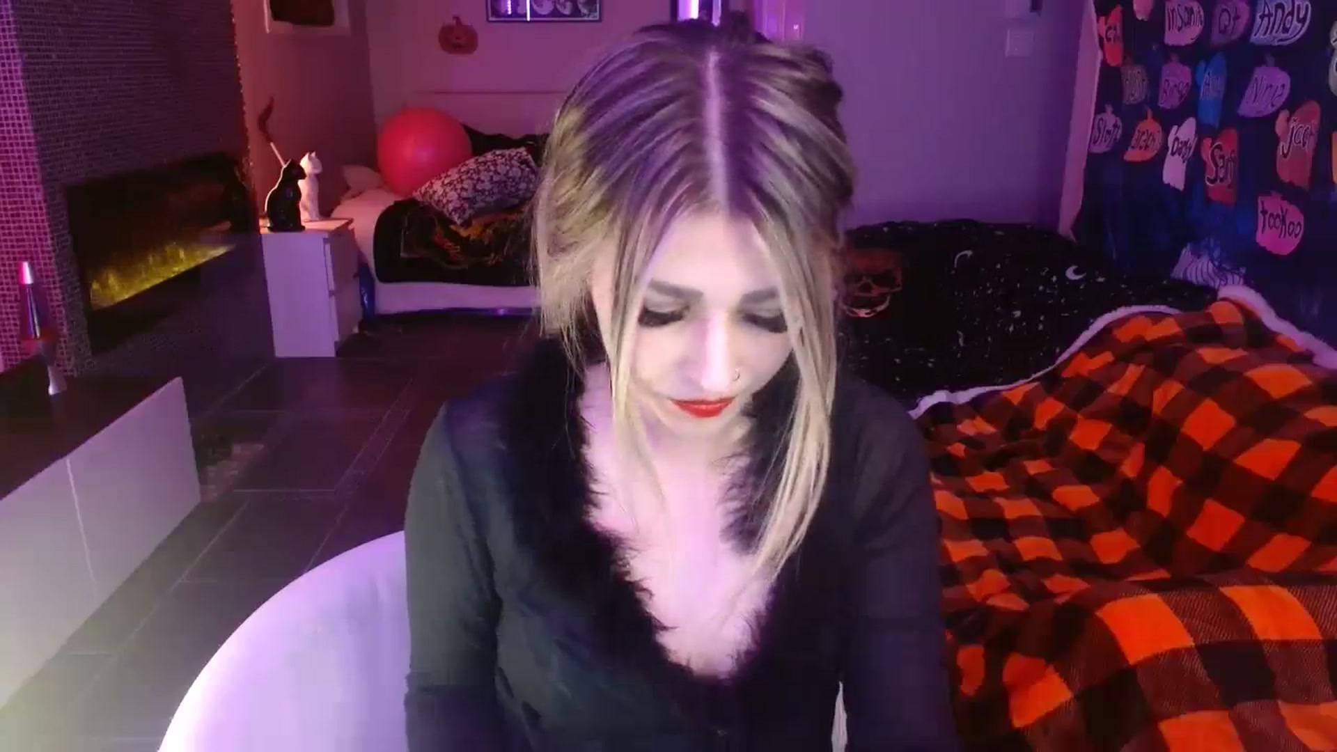 Gallery image thumbnail from Serafina's myfreecams stream on, 11/13/2023, 04:45 image 3 of 20