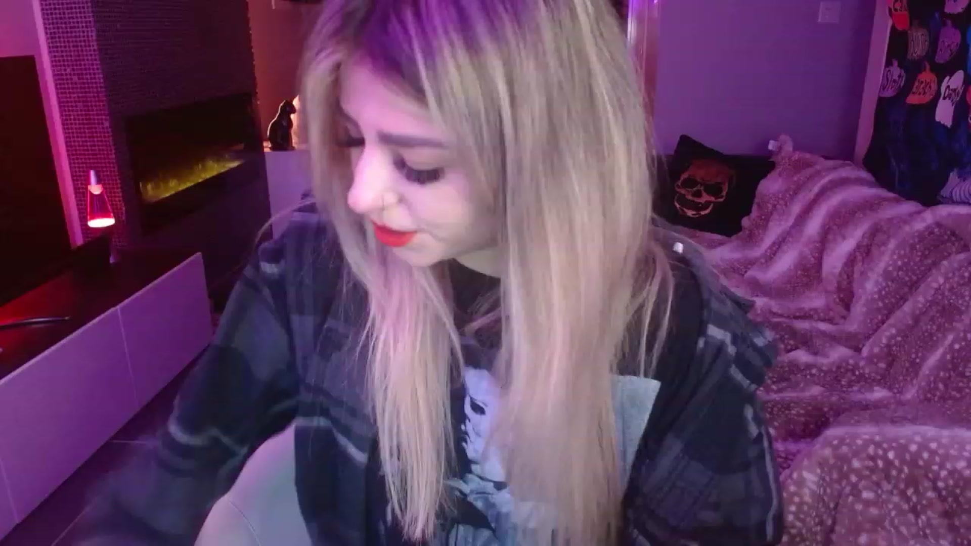 Gallery image thumbnail from Serafina's myfreecams stream on, 11/15/2023, 02:53 image 3 of 20
