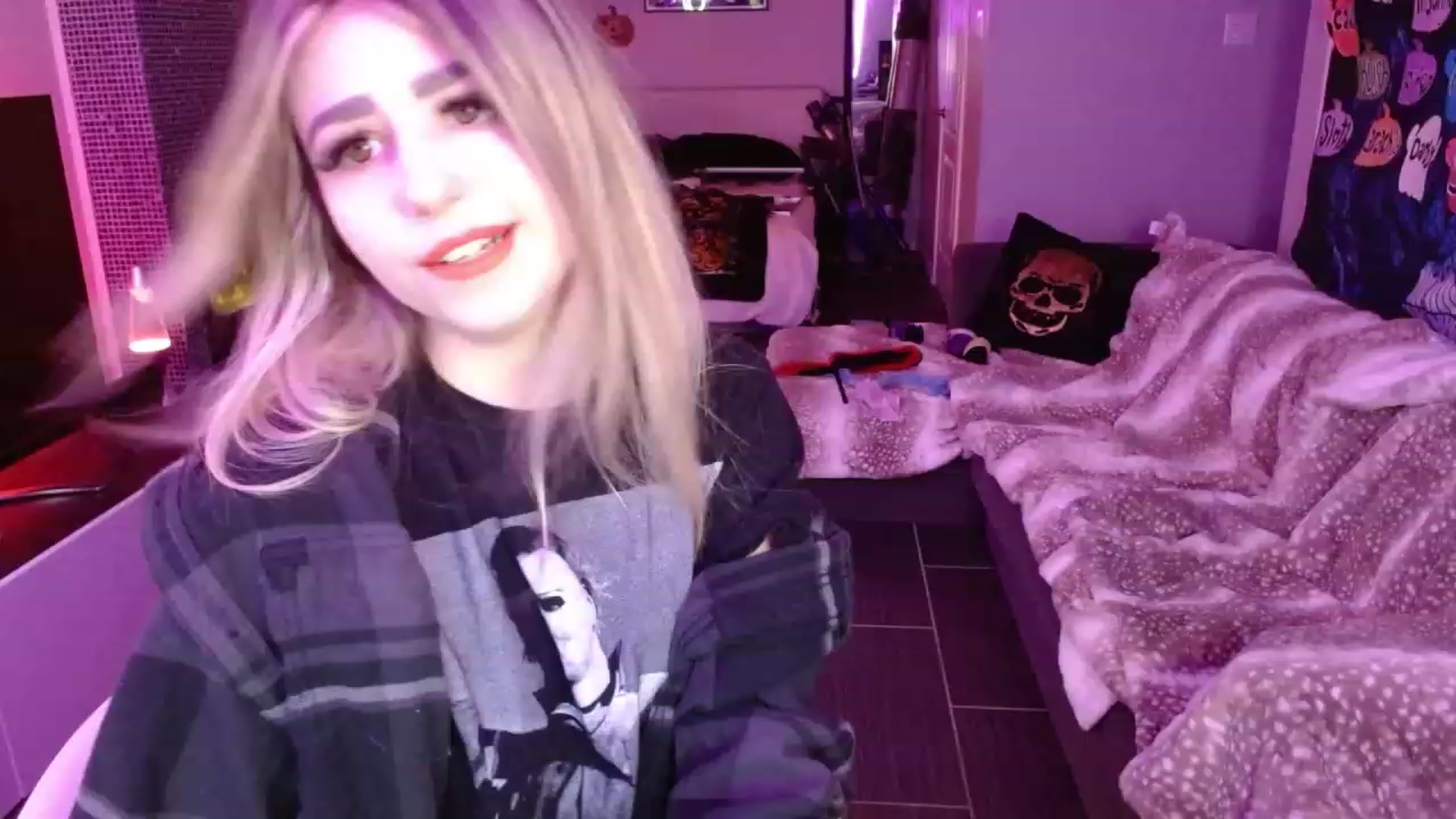 Gallery image thumbnail from Serafina's myfreecams stream on, 11/15/2023, 02:53 image 20 of 20