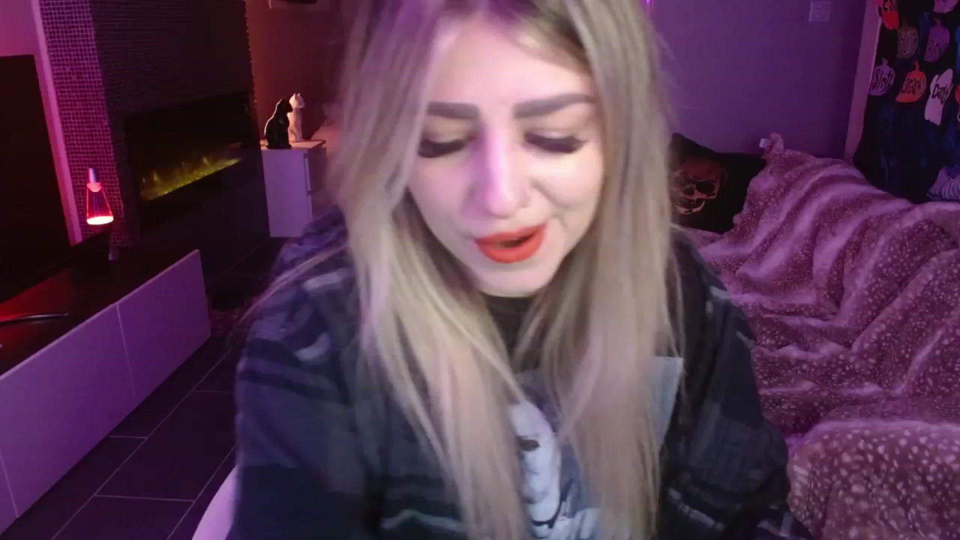 Gallery image thumbnail from Serafina's myfreecams stream on, 11/15/2023, 02:53 image 4 of 20