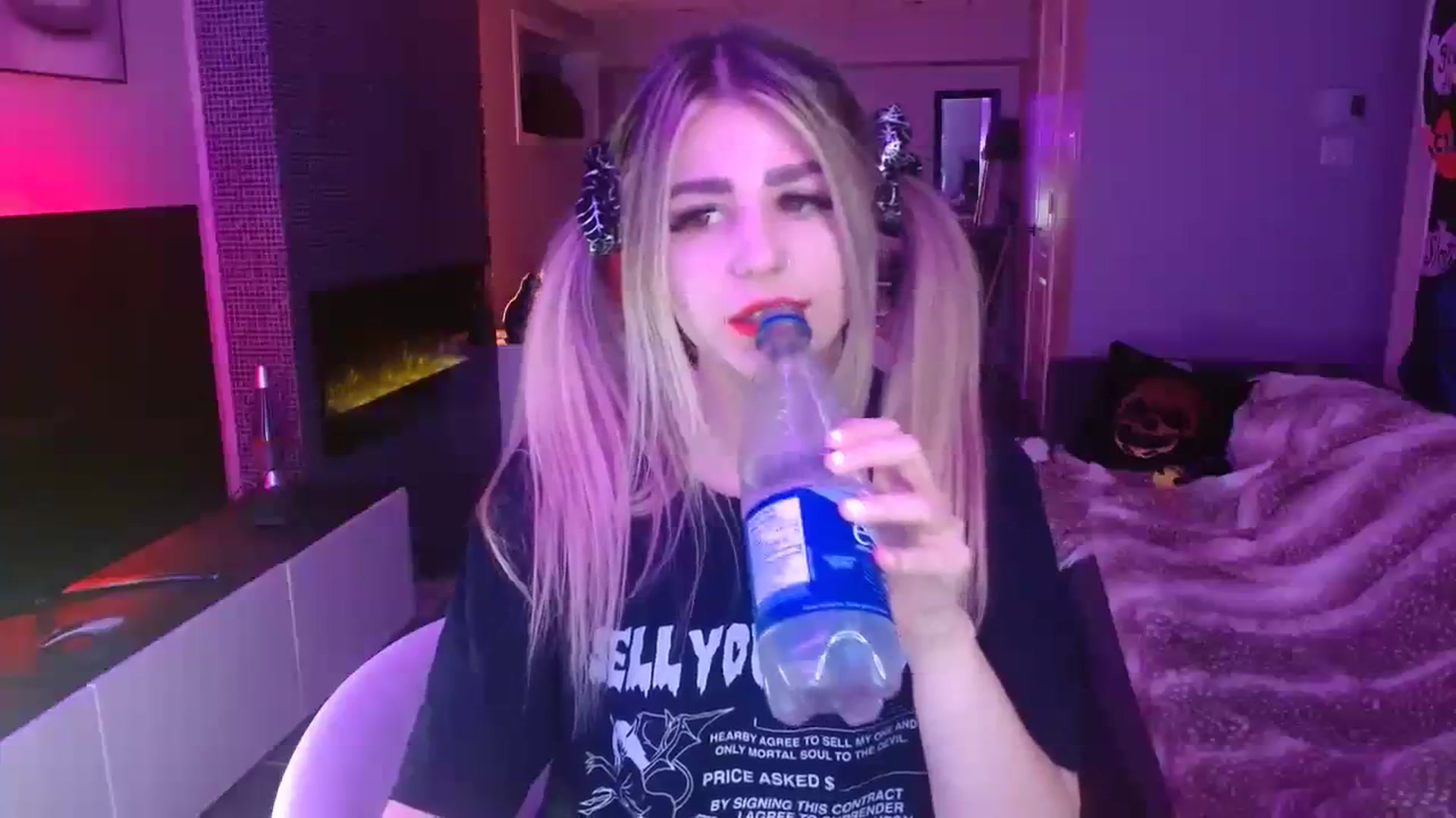 Gallery image thumbnail from Serafina's myfreecams stream on, 11/16/2023, 04:11 image 3 of 20
