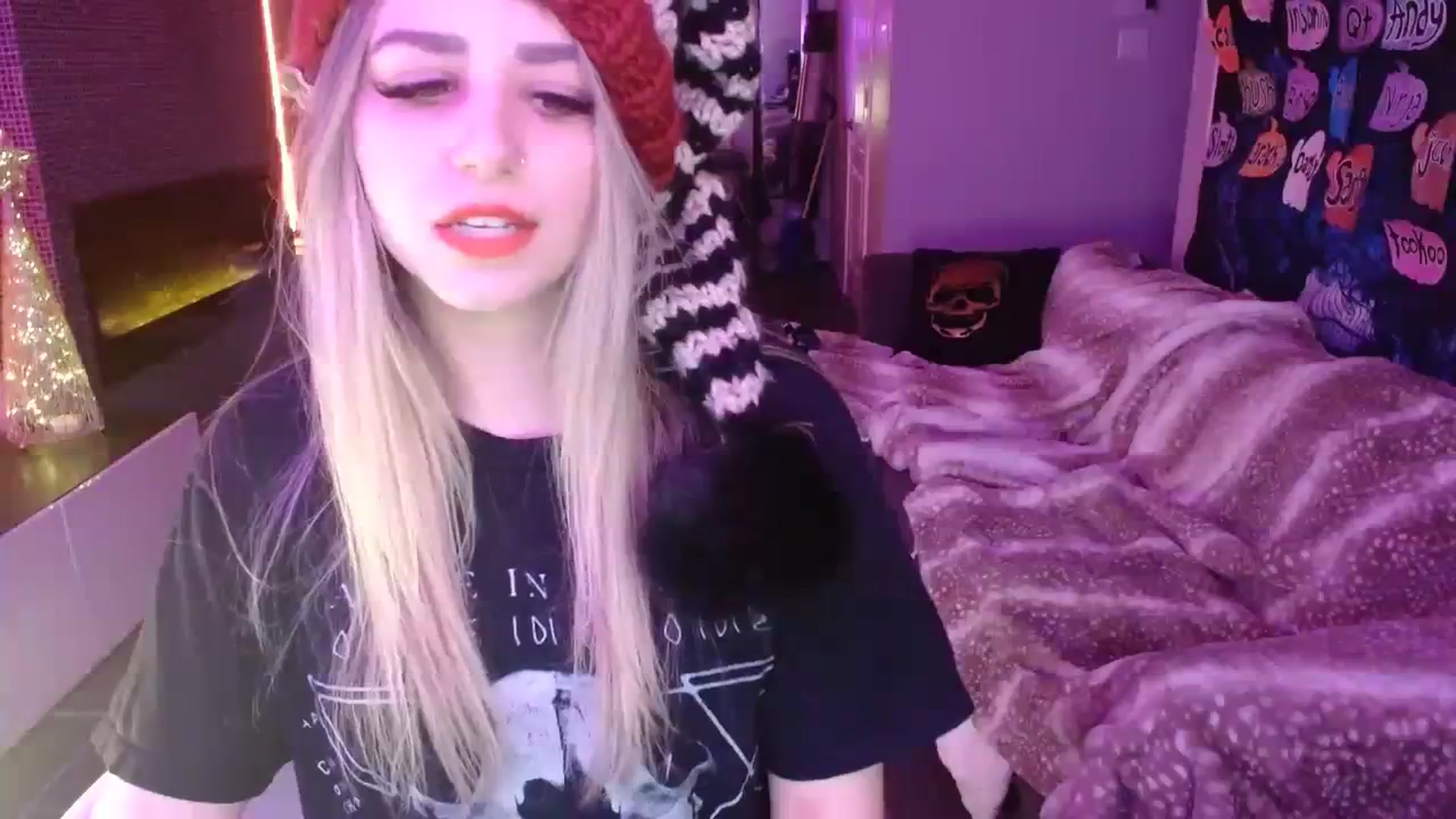 Gallery image thumbnail from Serafina's myfreecams stream on, 11/17/2023, 05:37 image 11 of 20